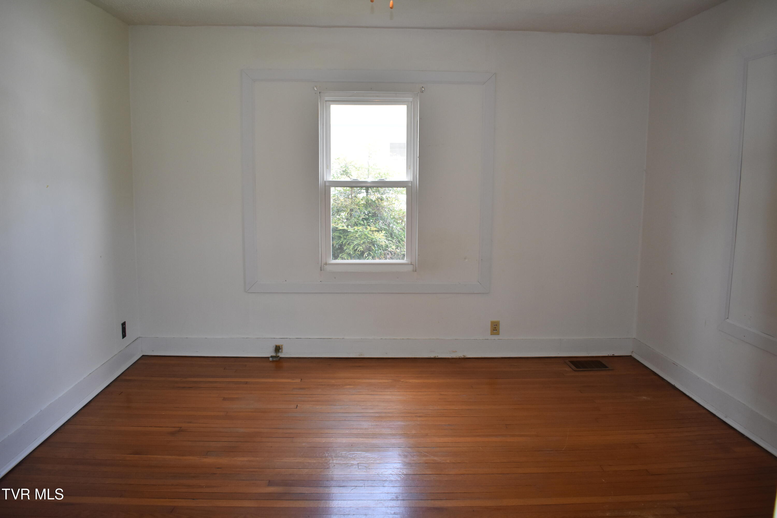 307 Gibson St. Property Photo 18