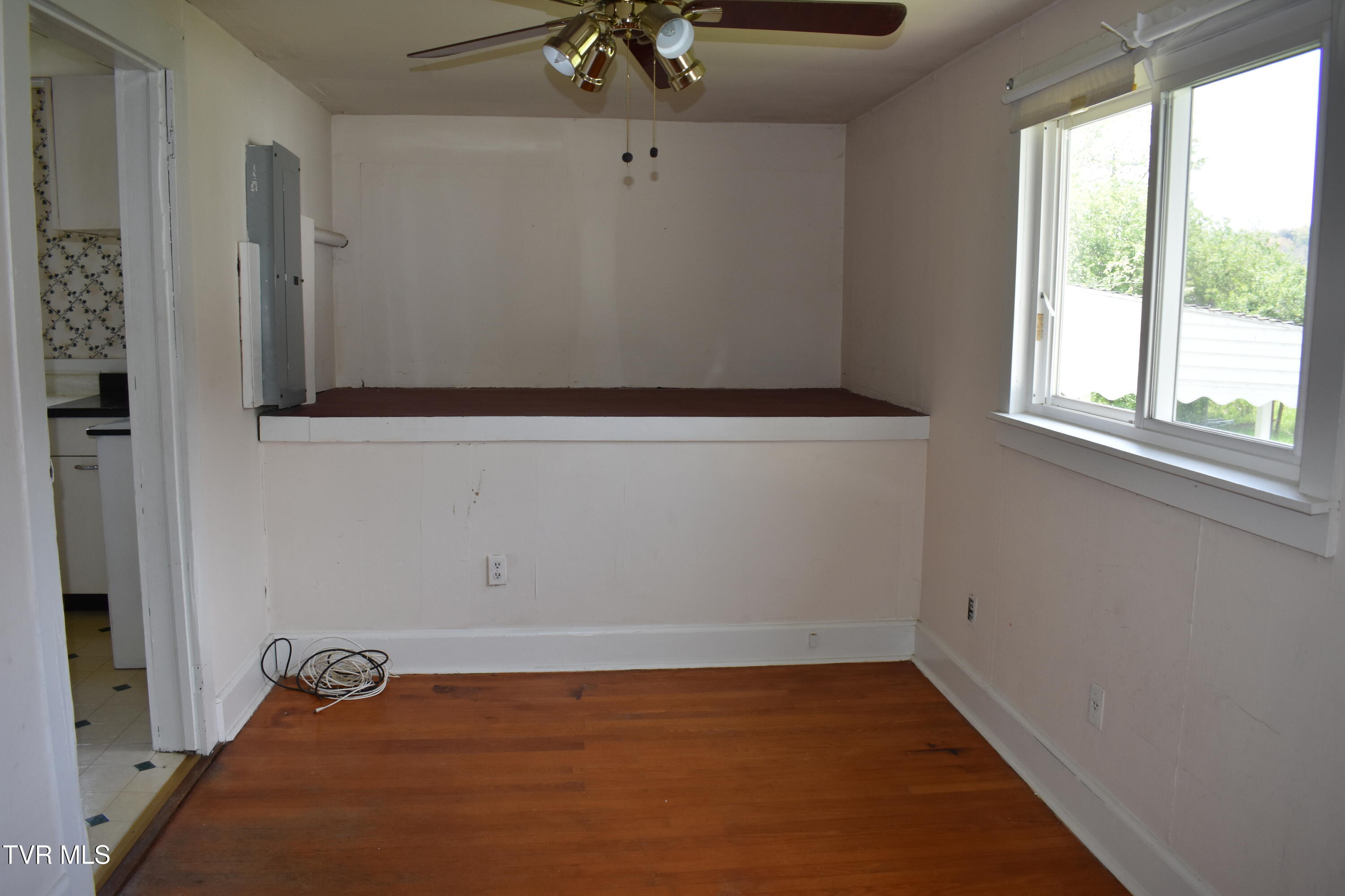 307 Gibson St. Property Photo 24