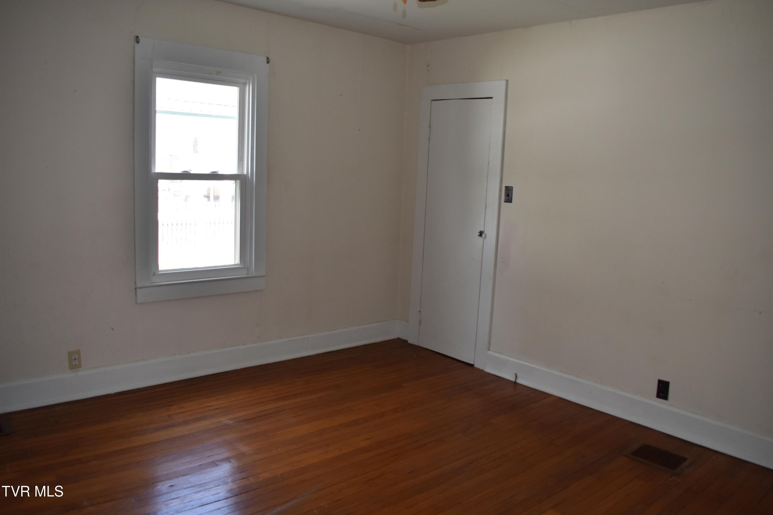 307 Gibson St. Property Photo 31