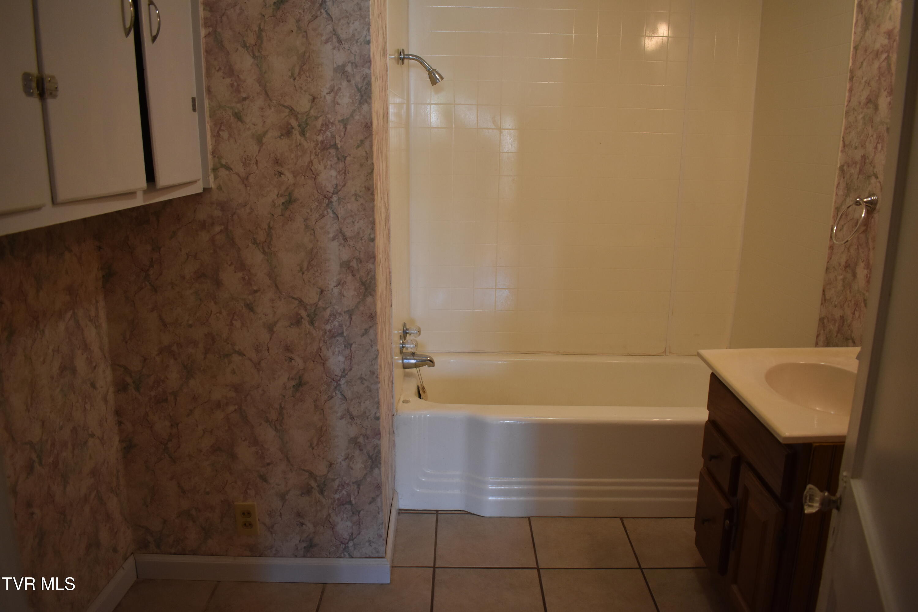 307 Gibson St. Property Photo 33