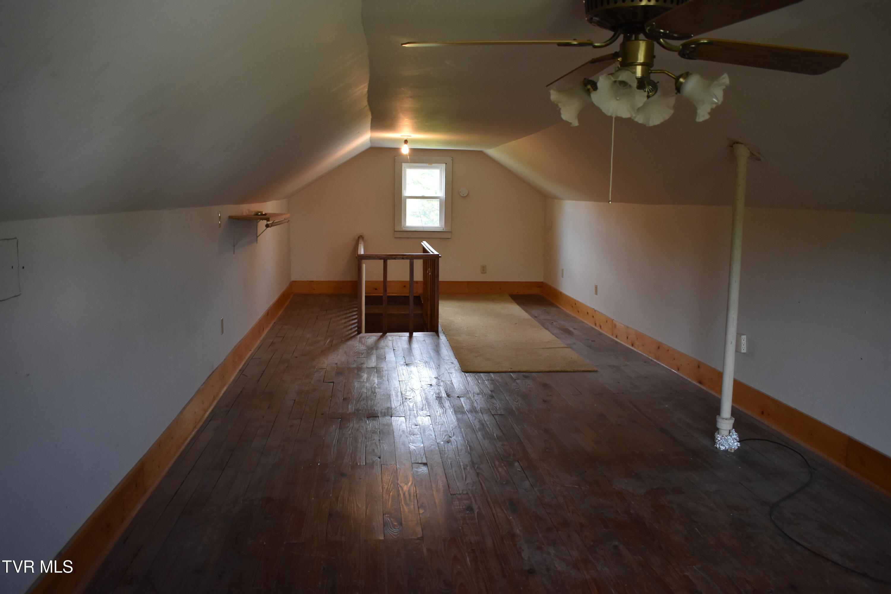 307 Gibson St. Property Photo 37