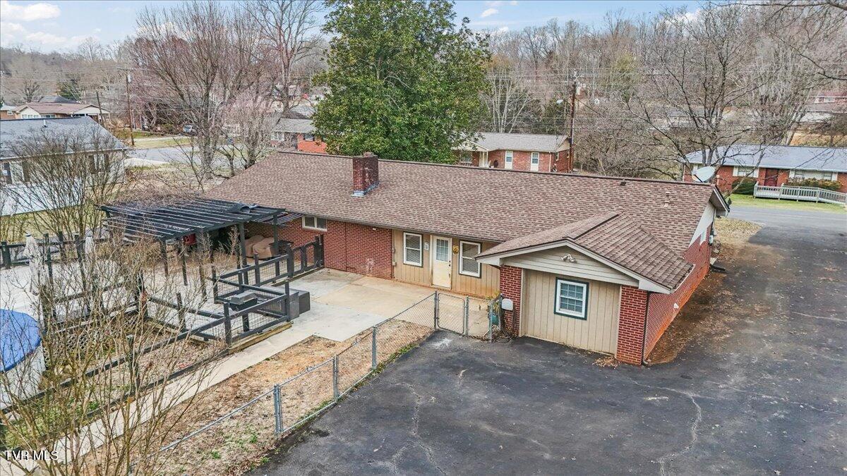315 West Lane St Street Property Photo 5