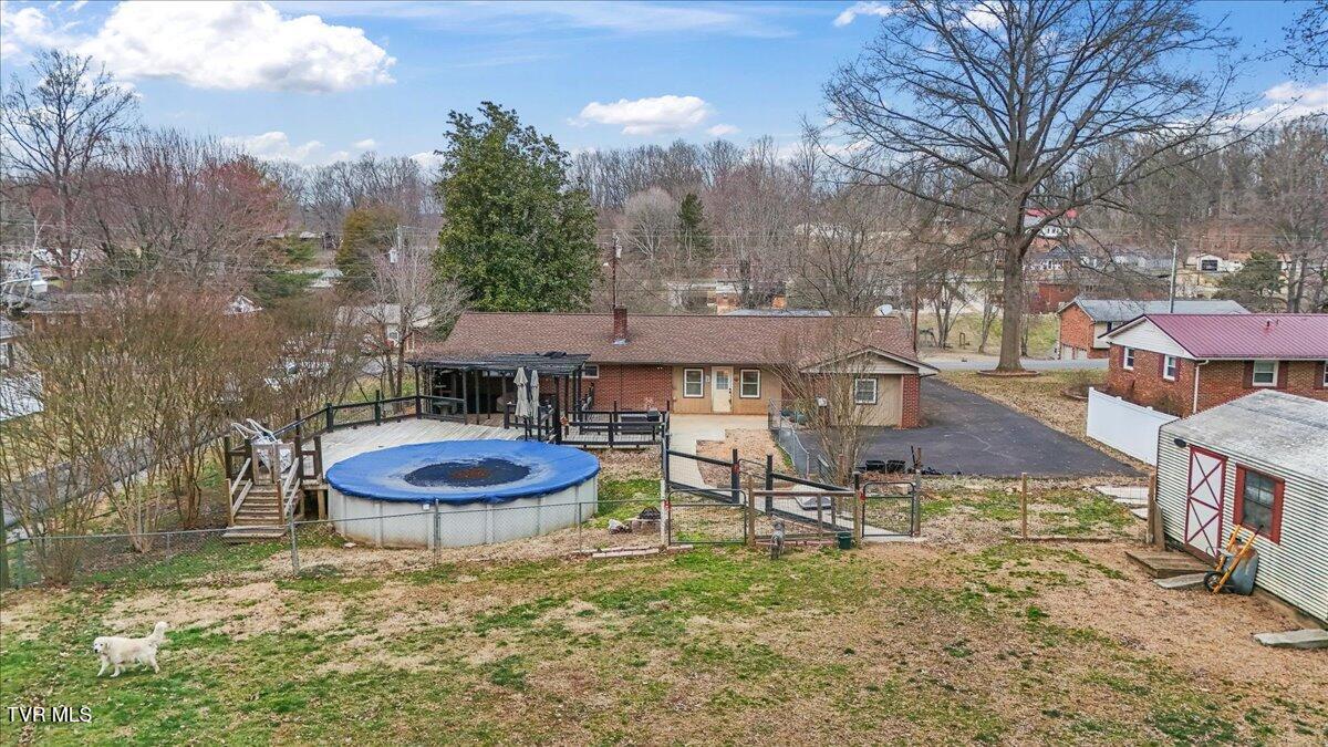 315 West Lane St Street Property Photo 6