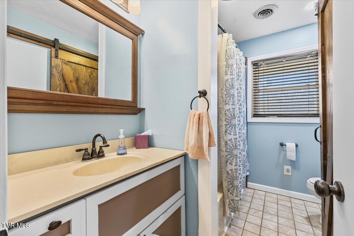 315 West Lane St Street Property Photo 17