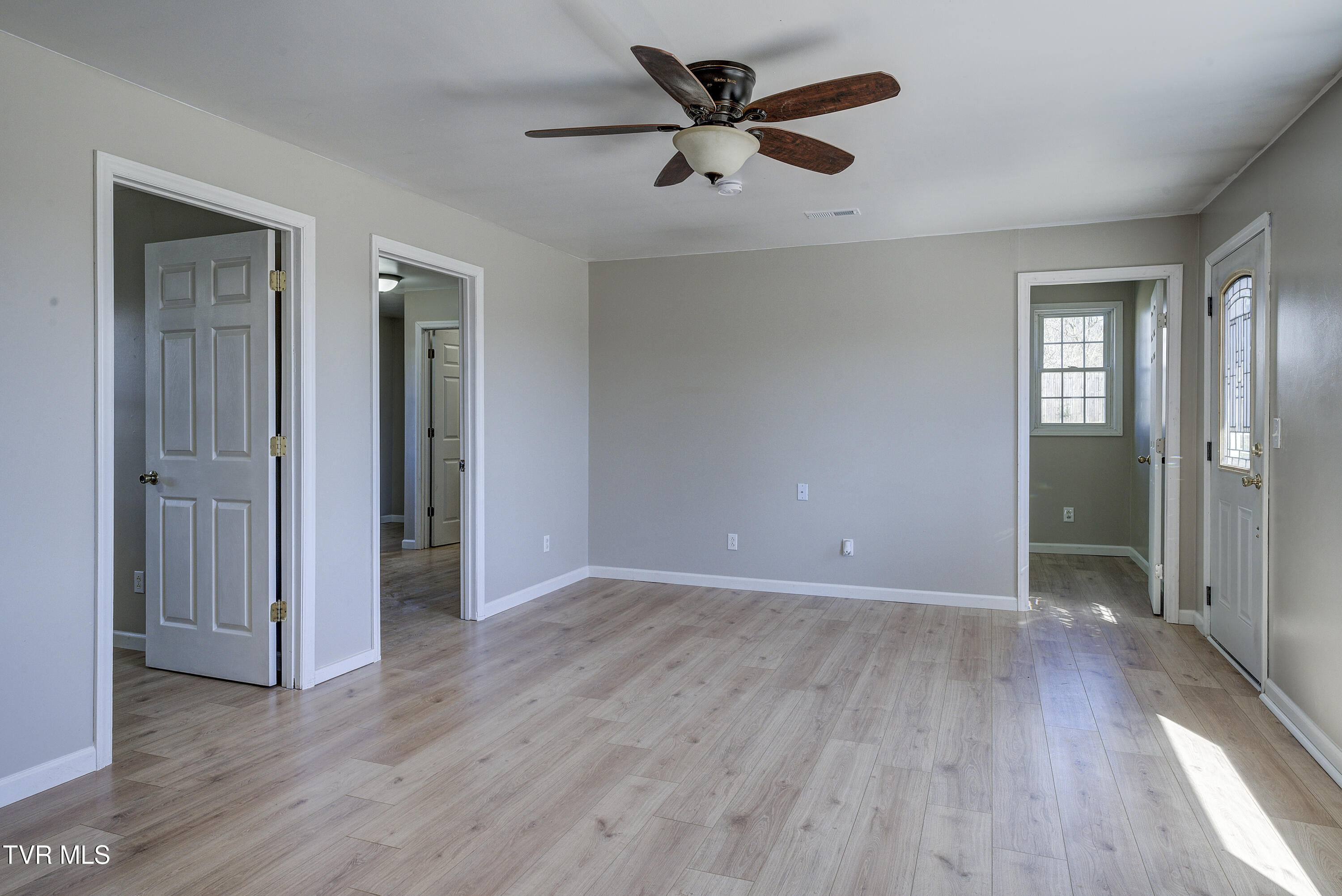 1400 Leeland Drive Property Photo 34