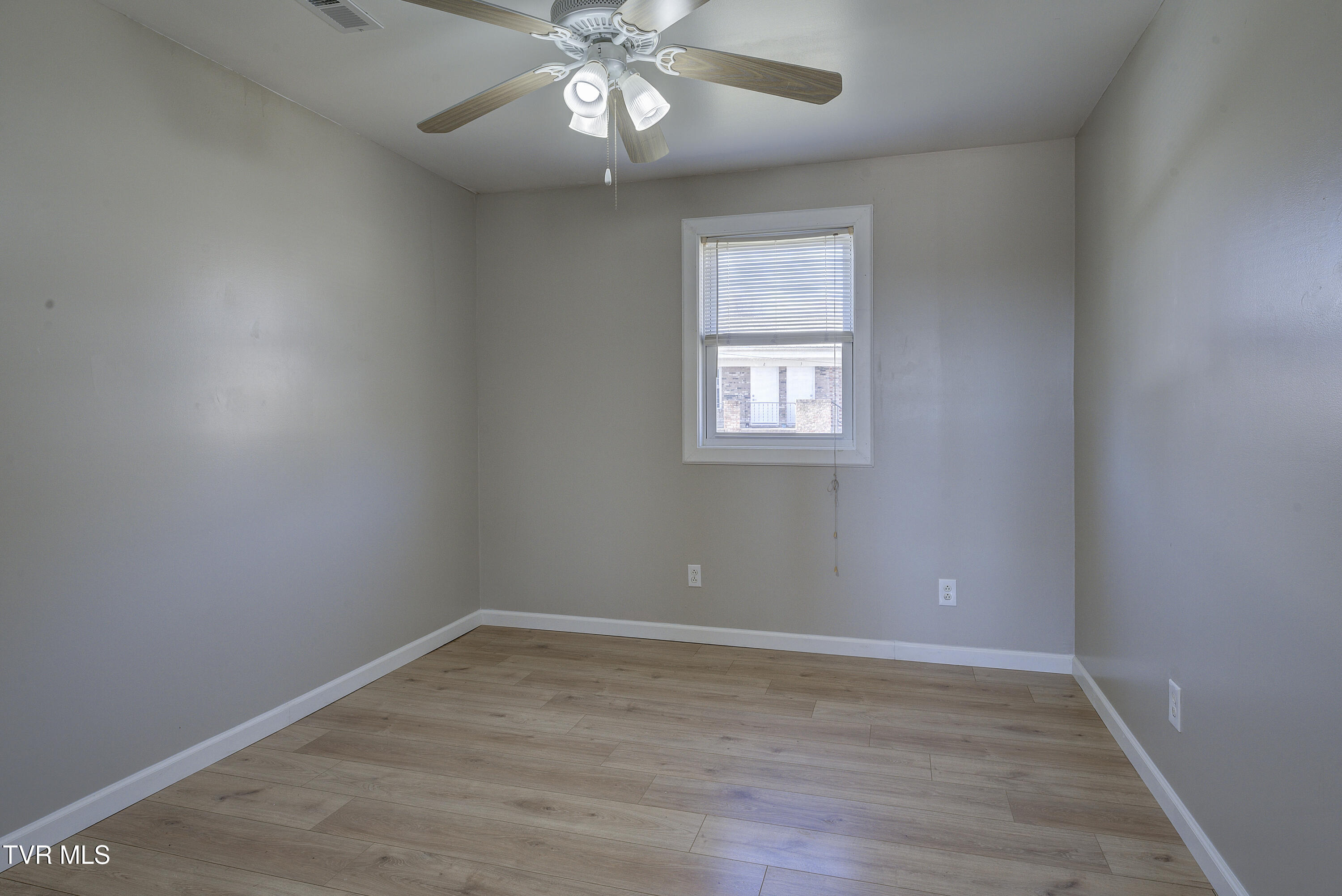1400 Leeland Drive Property Photo 40