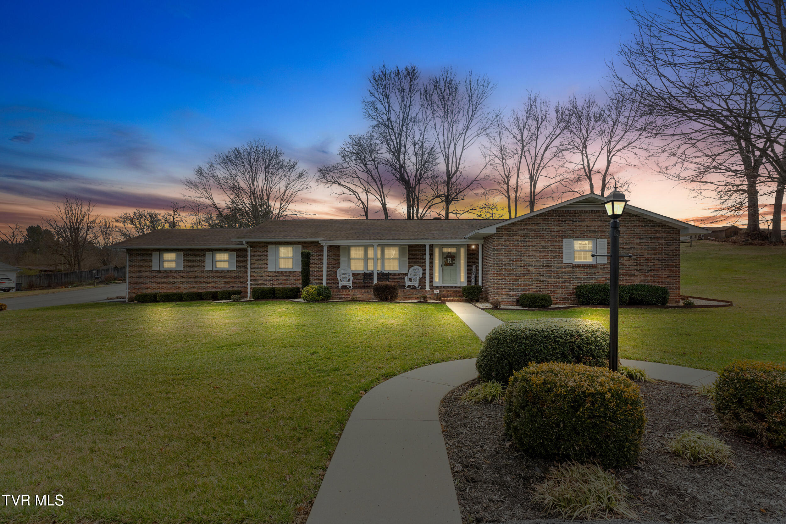 207 Beaumont Lane Property Photo