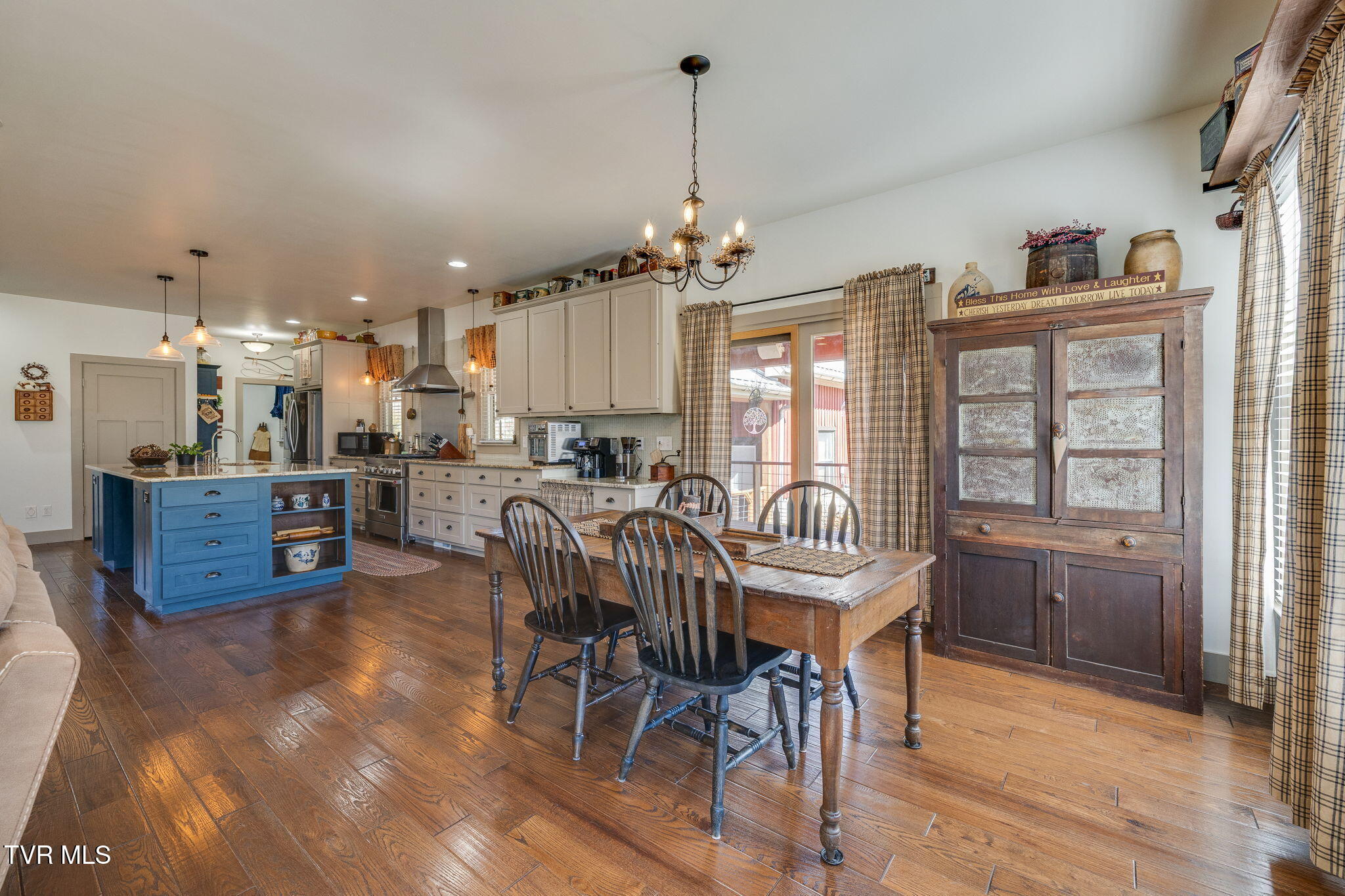 123 Simpson Road Property Photo 12