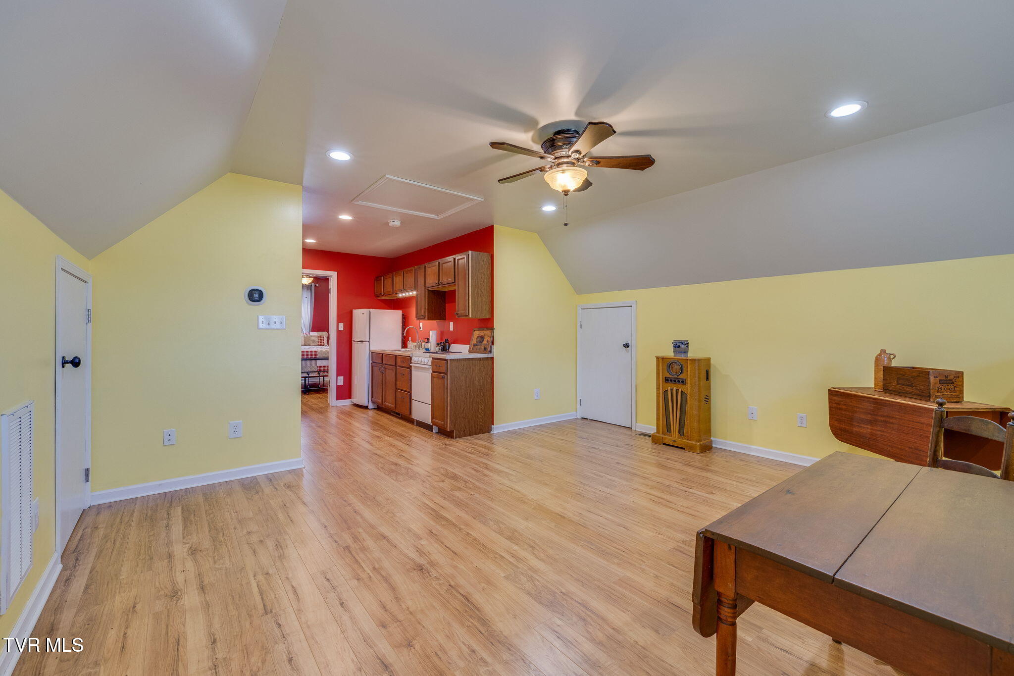 123 Simpson Road Property Photo 40