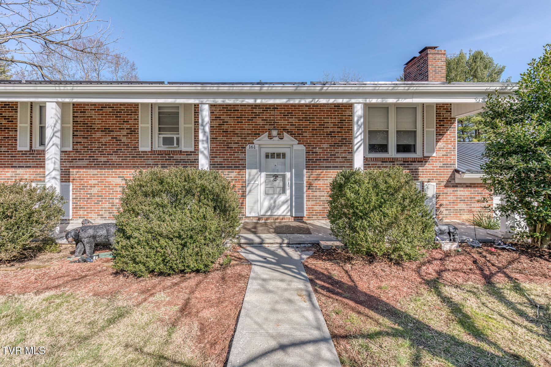 161 Brookdale Circle Property Photo 2