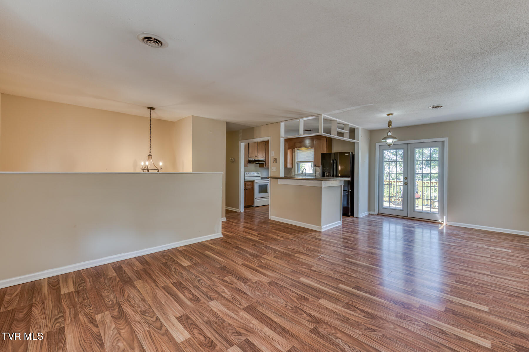 161 Brookdale Circle Property Photo 8