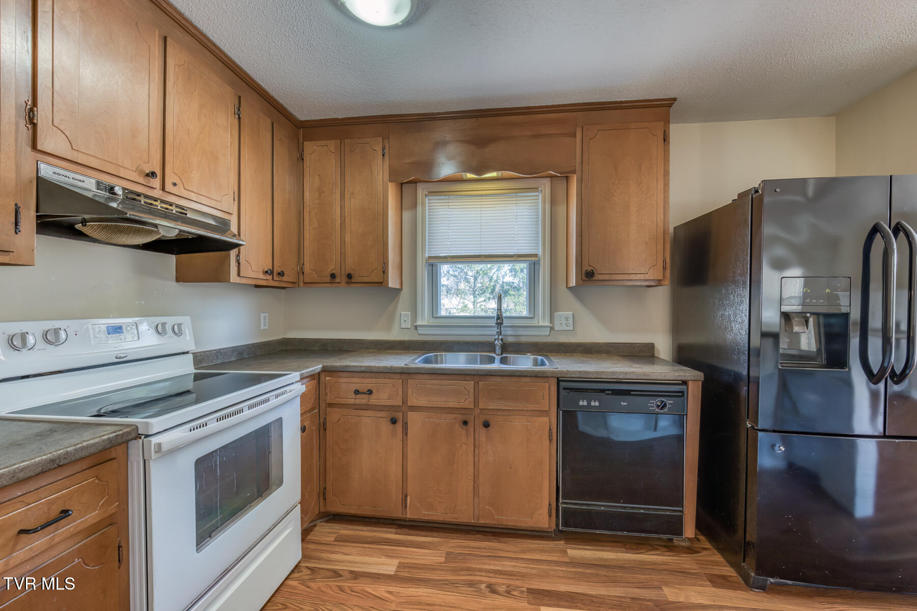 161 Brookdale Circle Property Photo 12