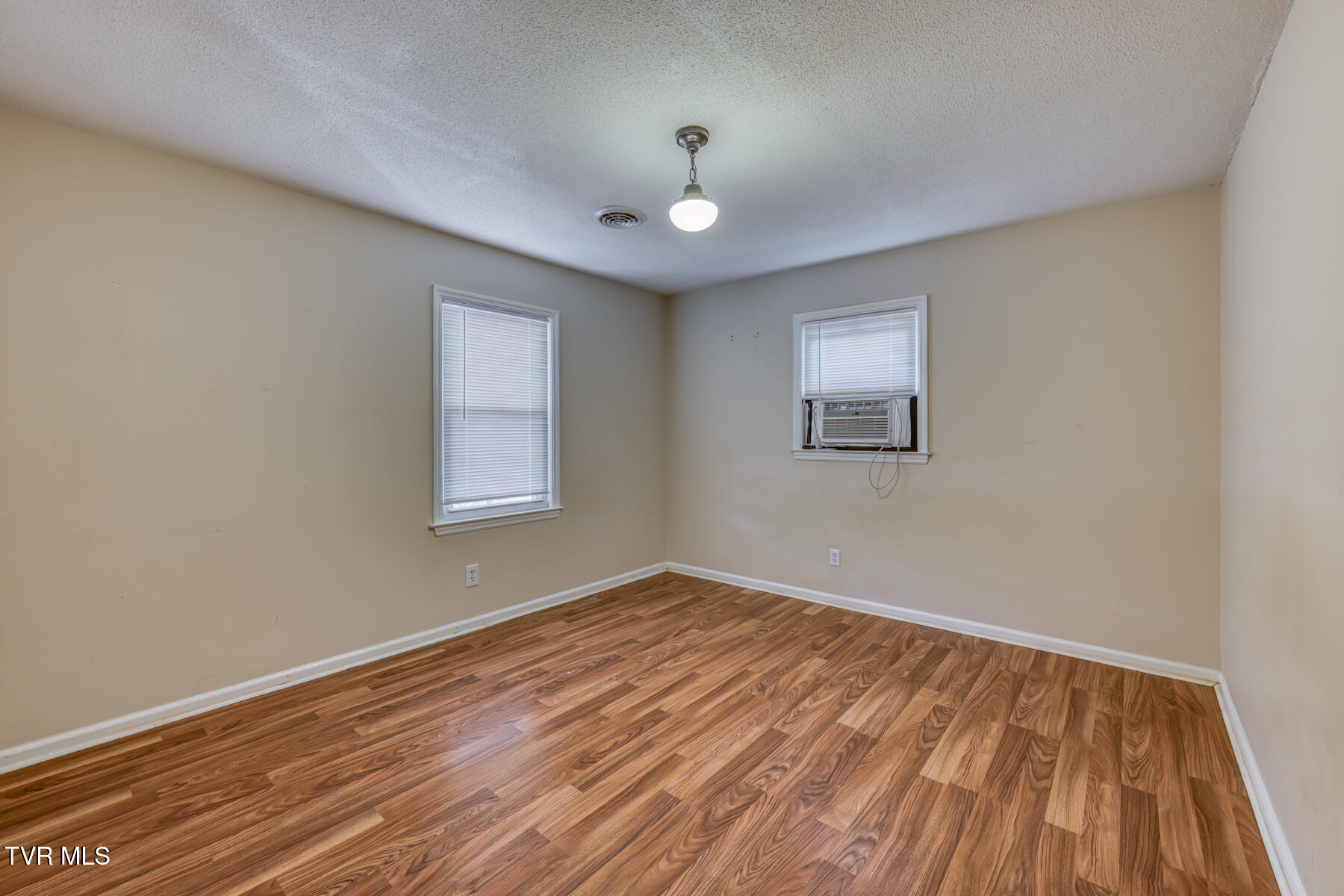 161 Brookdale Circle Property Photo 21