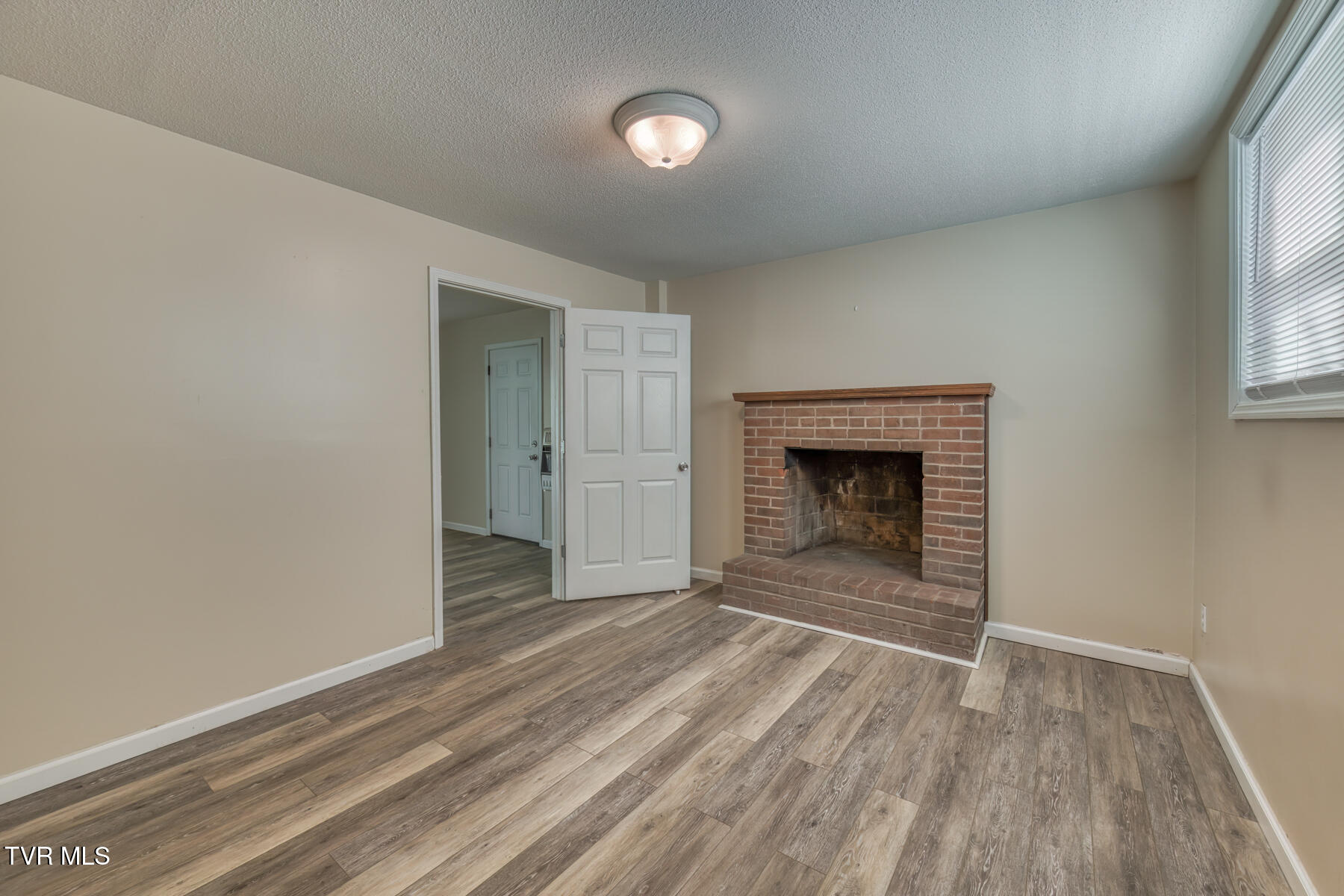 161 Brookdale Circle Property Photo 28