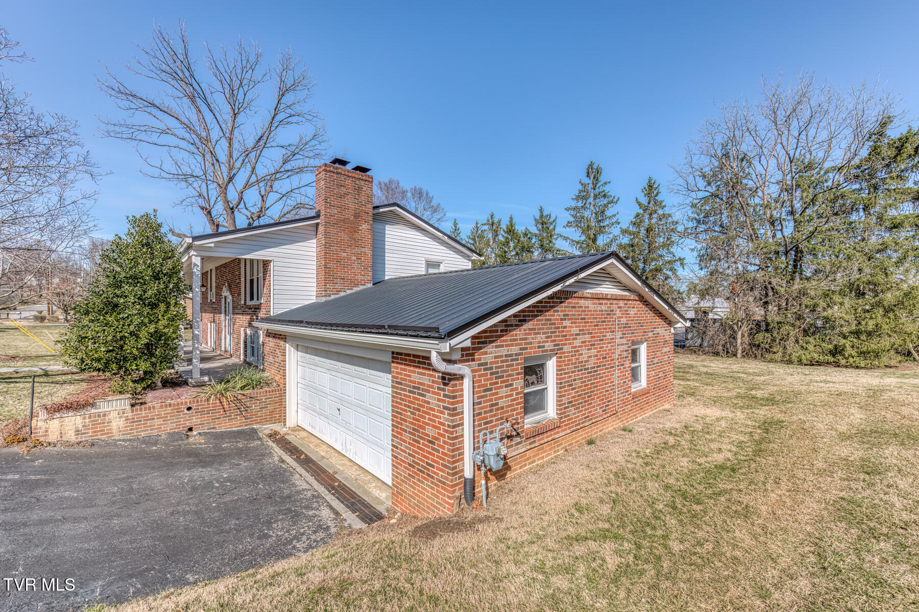 161 Brookdale Circle Property Photo 43