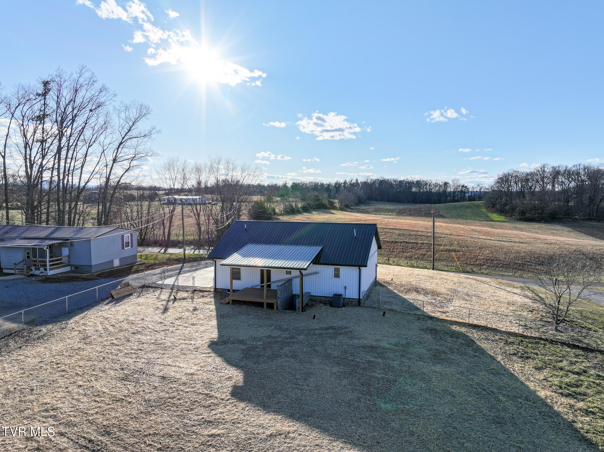 625 Seaton Road Property Photo 7