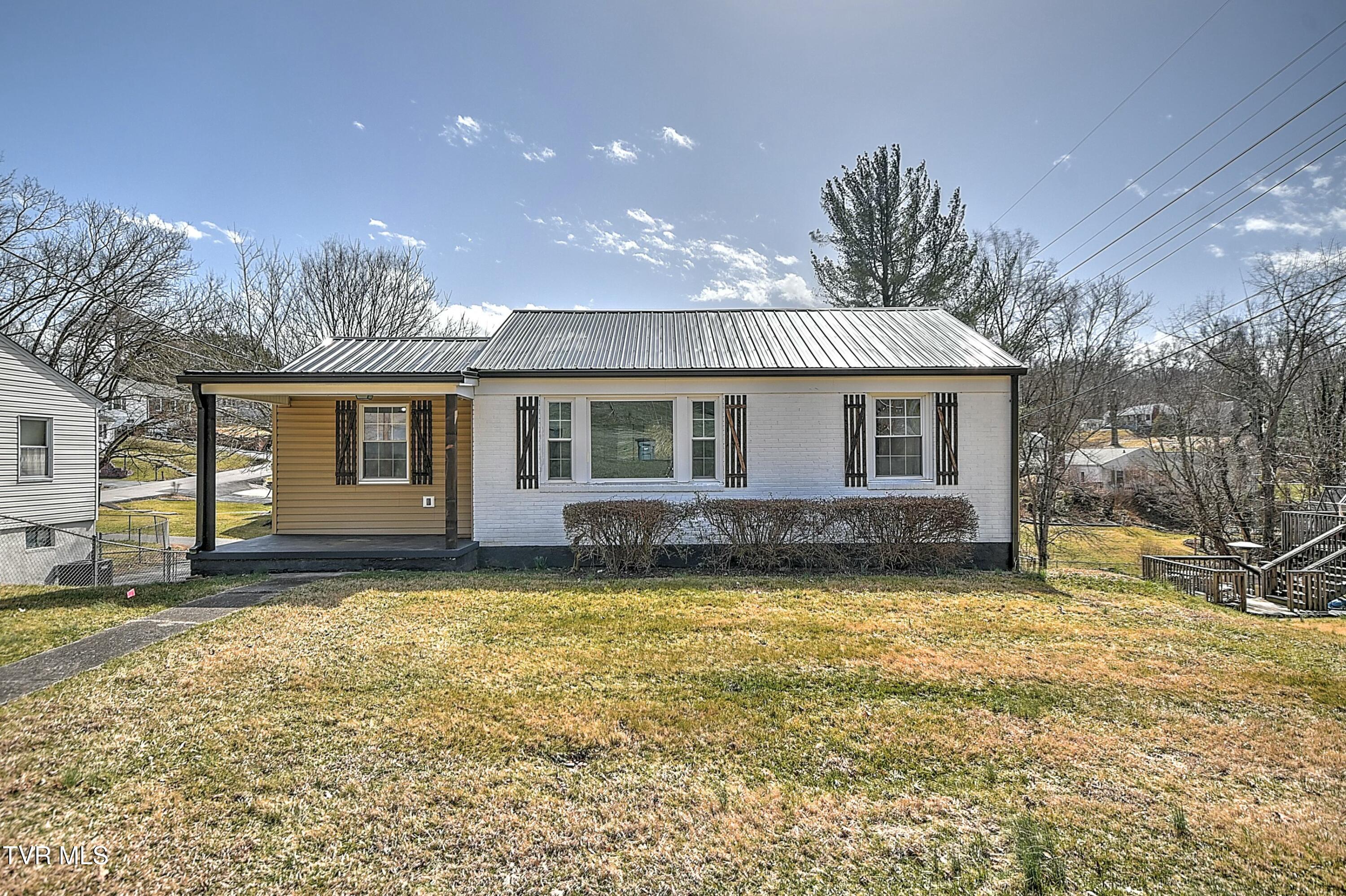 404 Highway 126 Property Photo