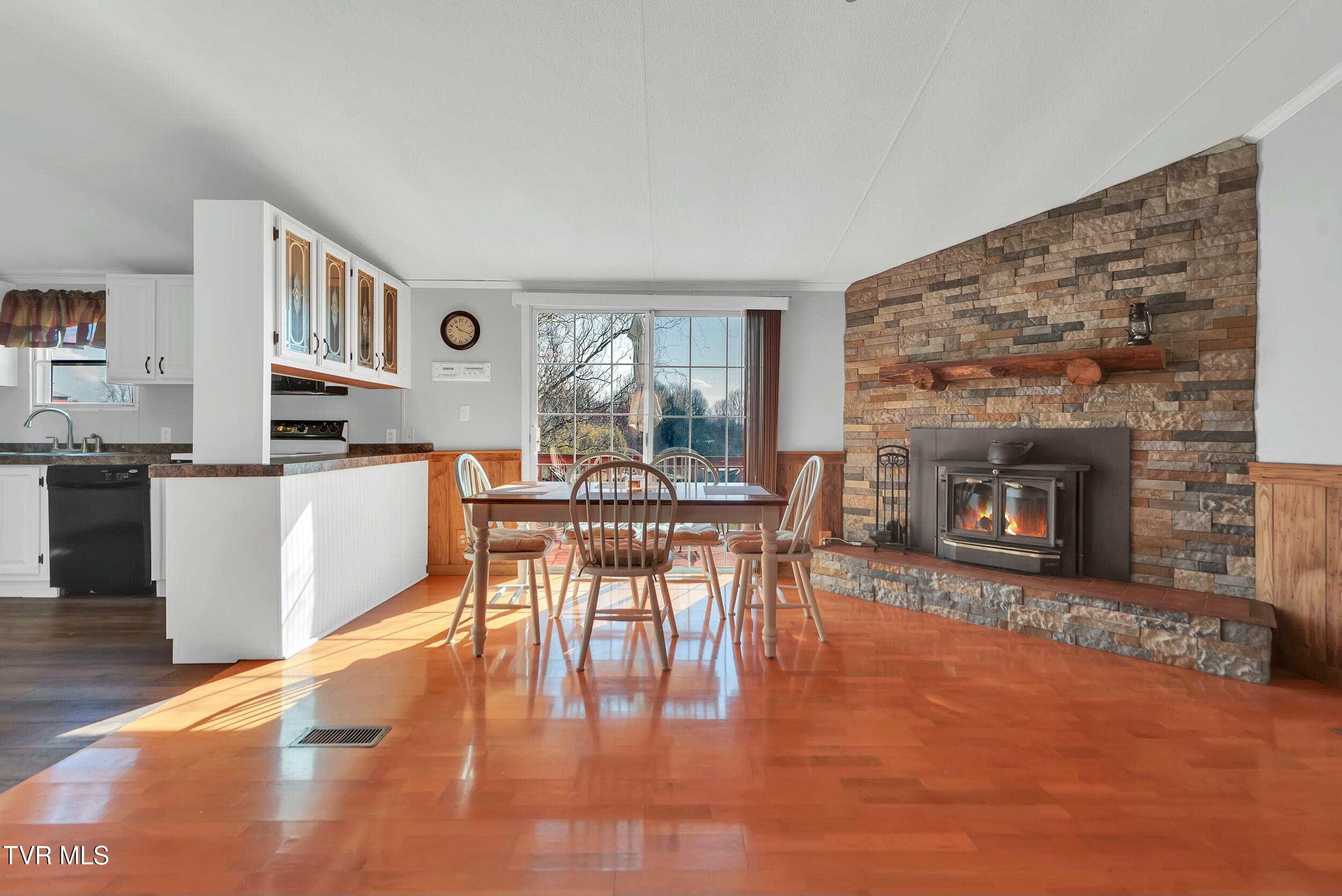 270 Telford Road Property Photo 8