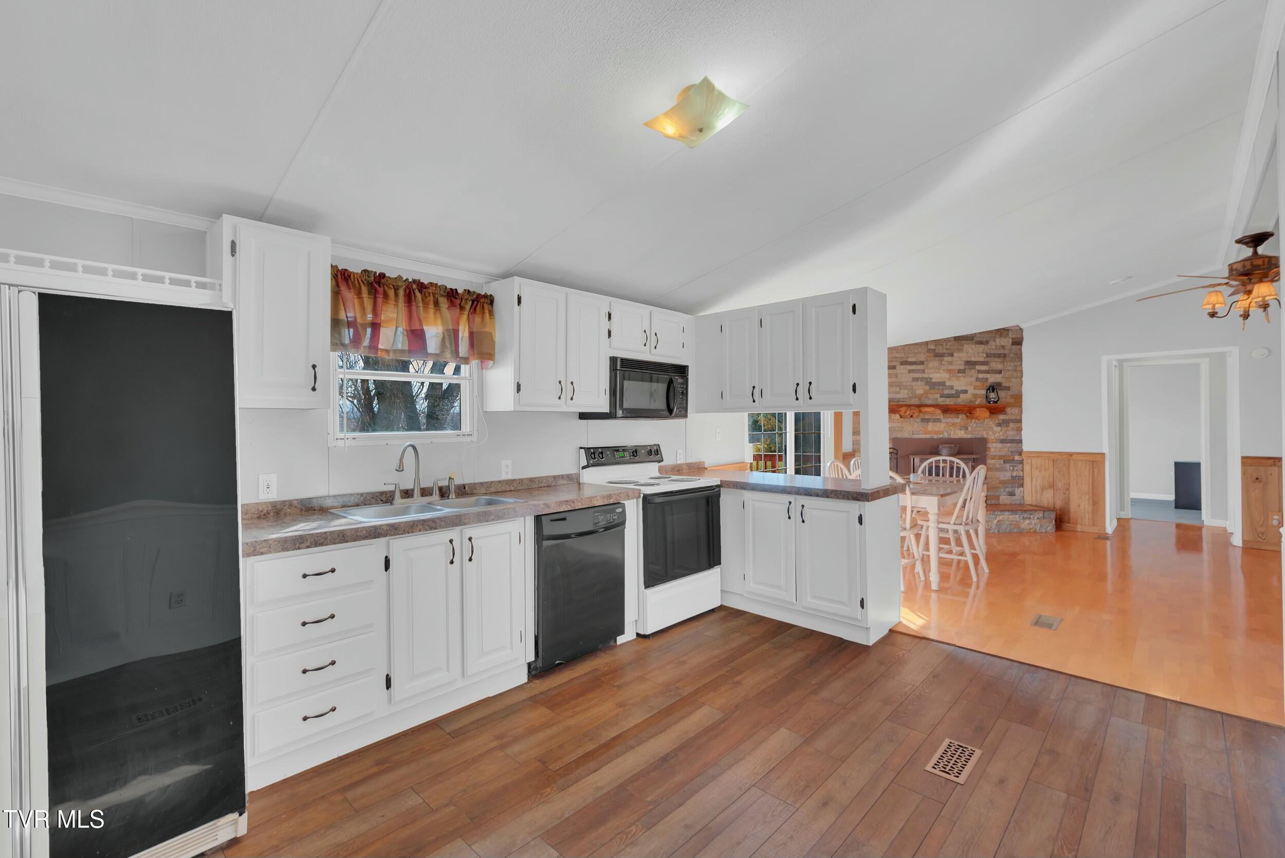 270 Telford Road Property Photo 9