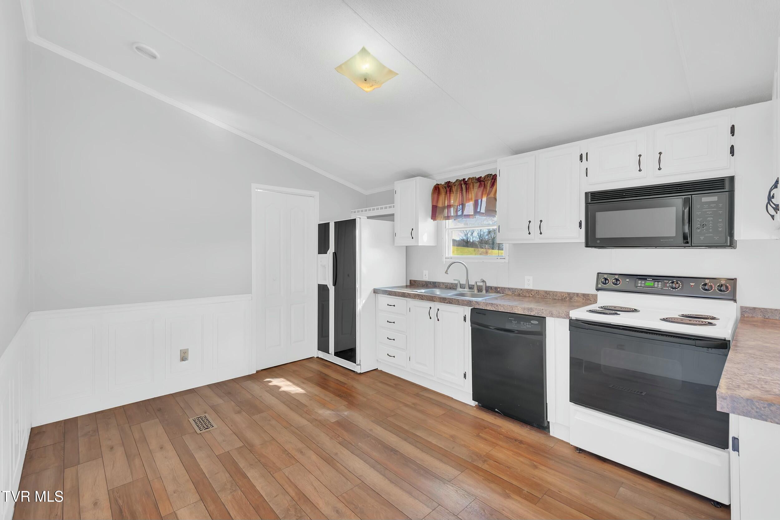 270 Telford Road Property Photo 10