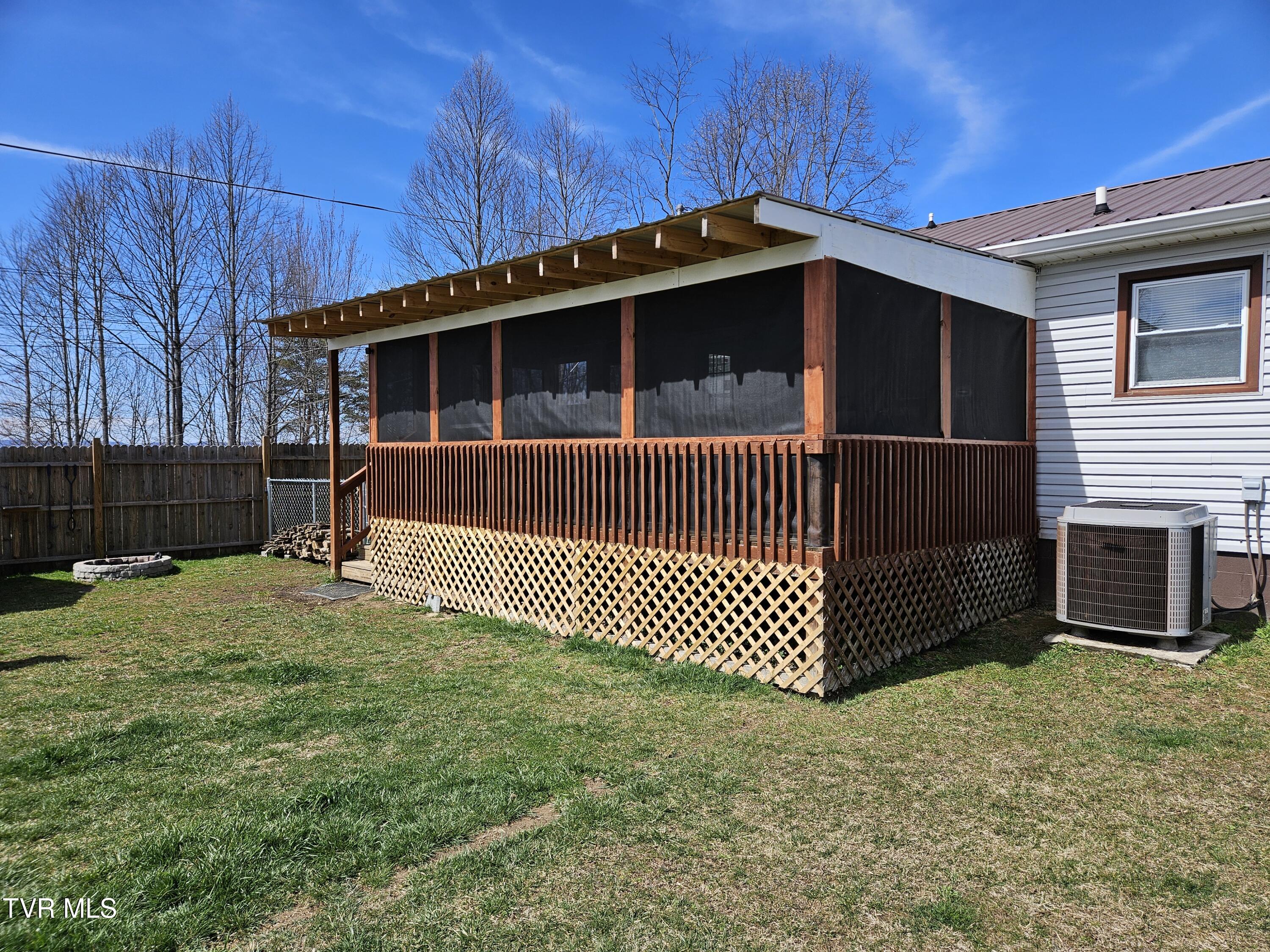 229 Harm Ridge Property Photo 5