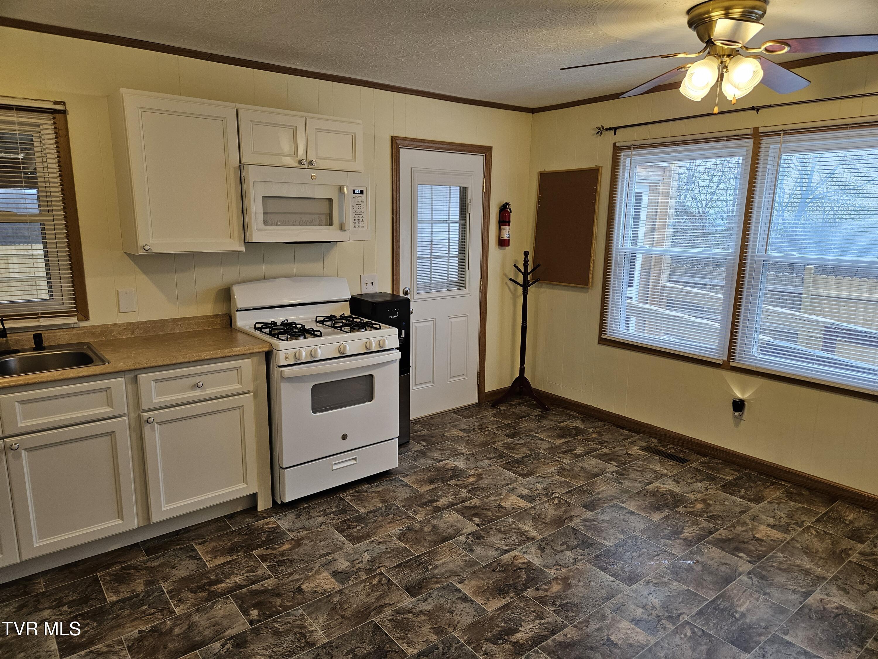 229 Harm Ridge Property Photo 16
