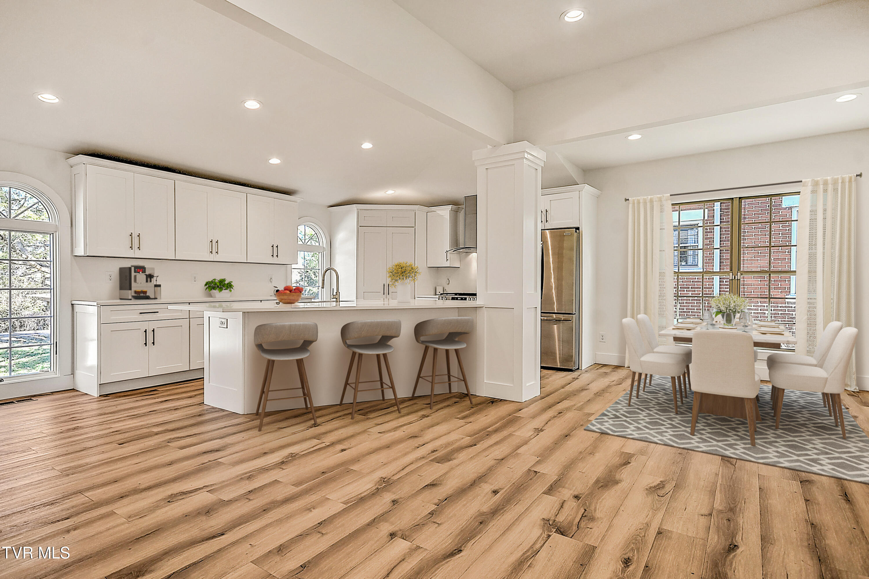 110 West Chestnut Street Property Photo 12