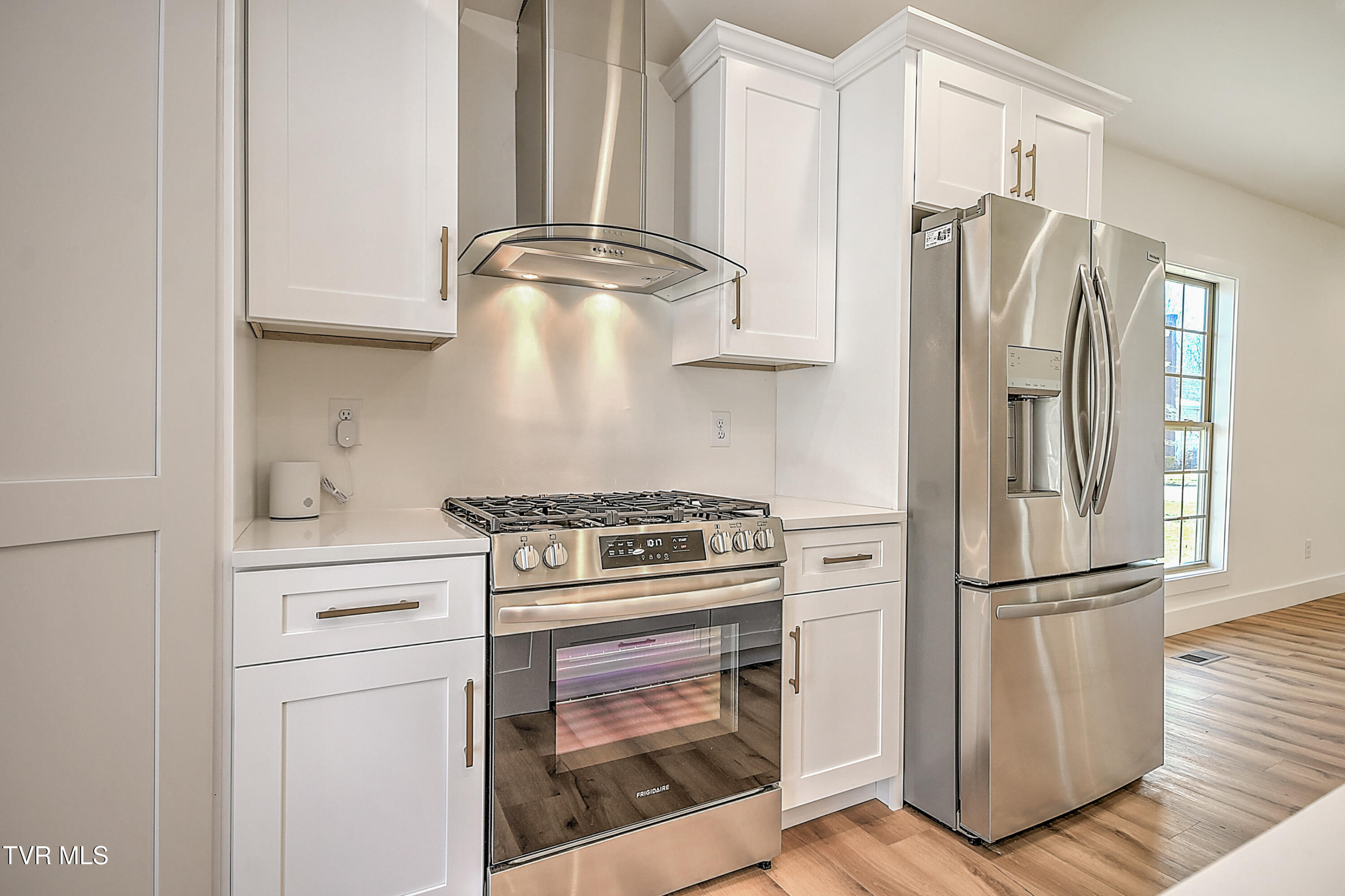 110 West Chestnut Street Property Photo 17