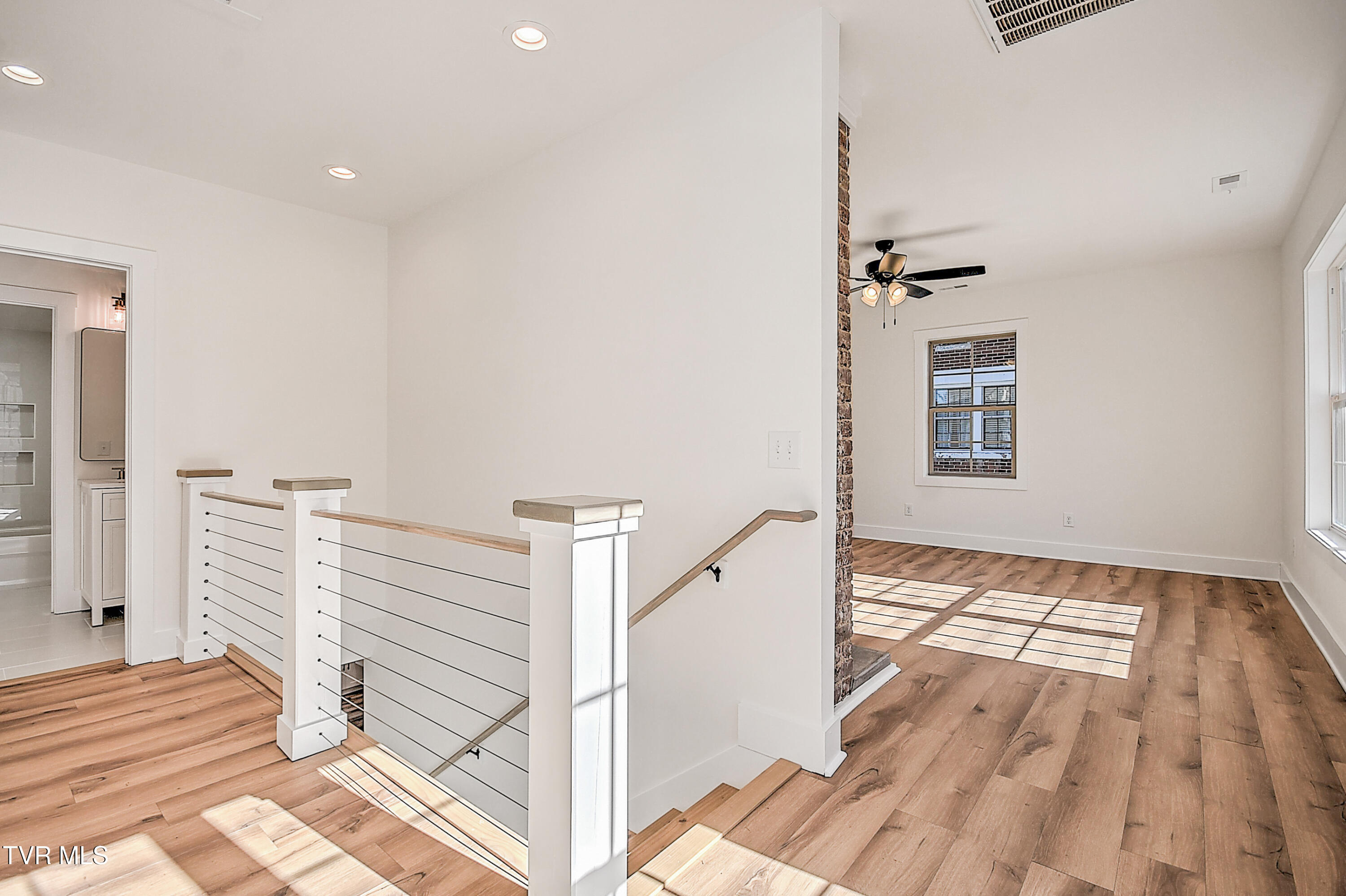 110 West Chestnut Street Property Photo 30