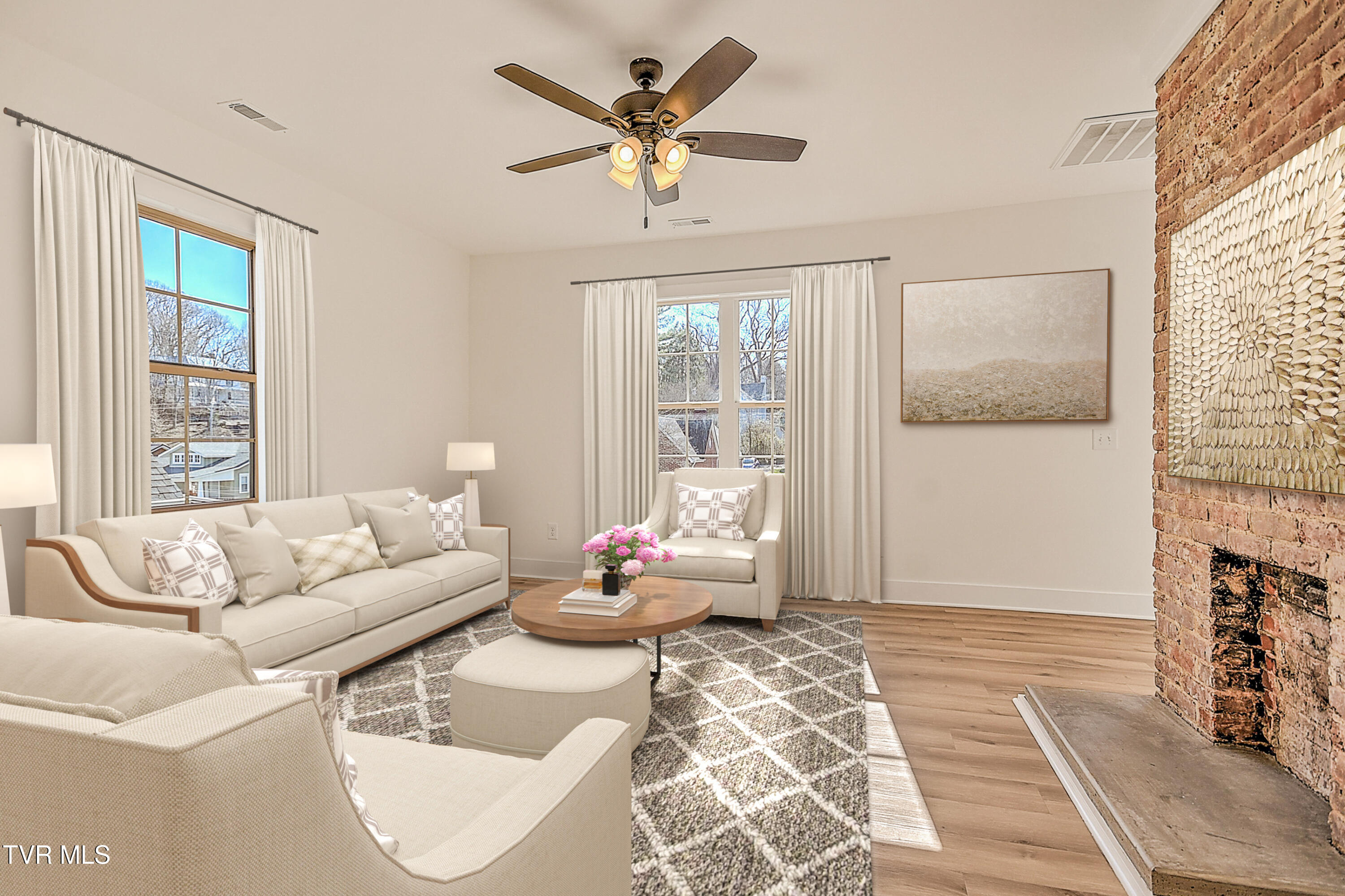 110 West Chestnut Street Property Photo 33