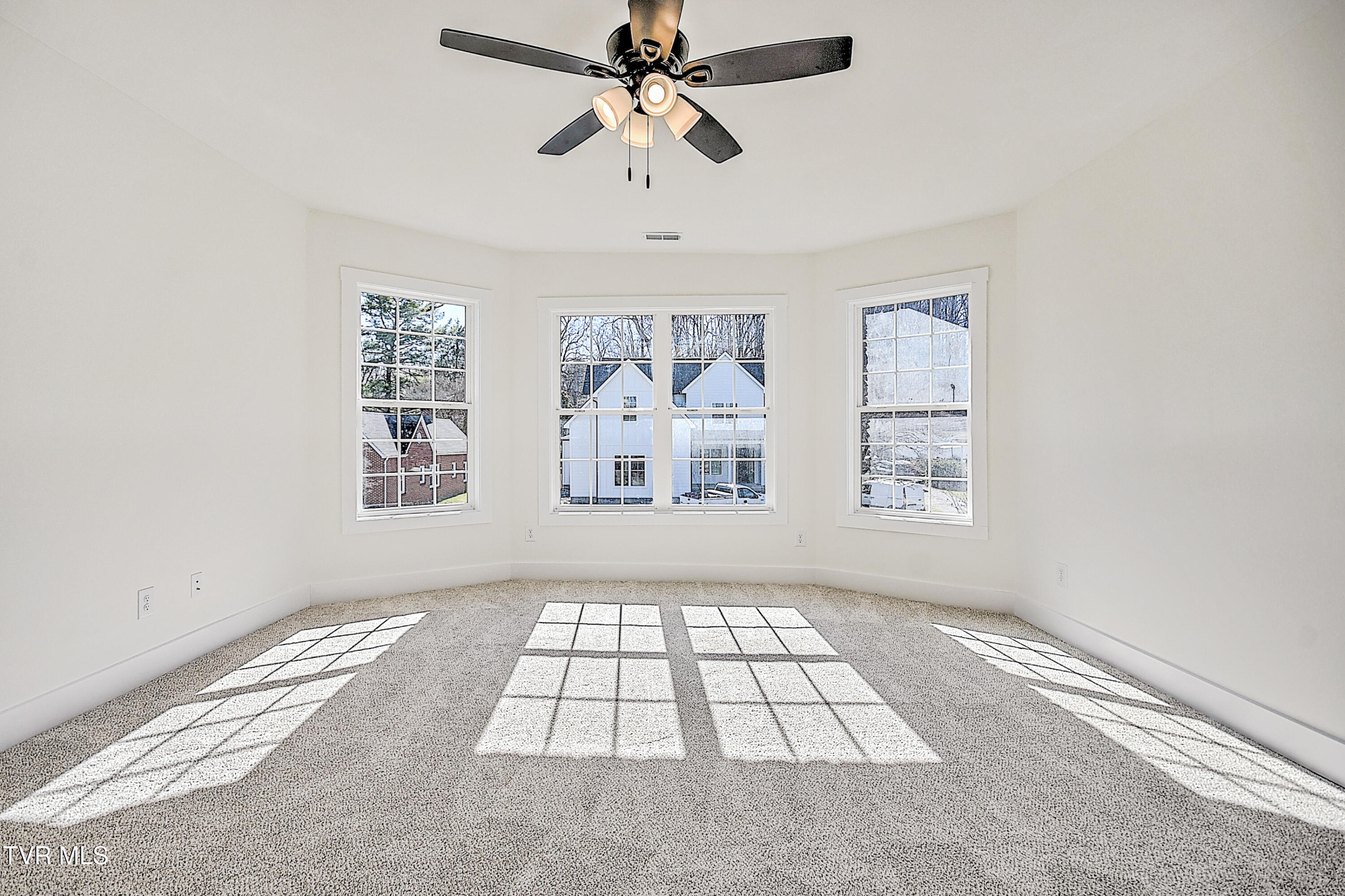 110 West Chestnut Street Property Photo 36