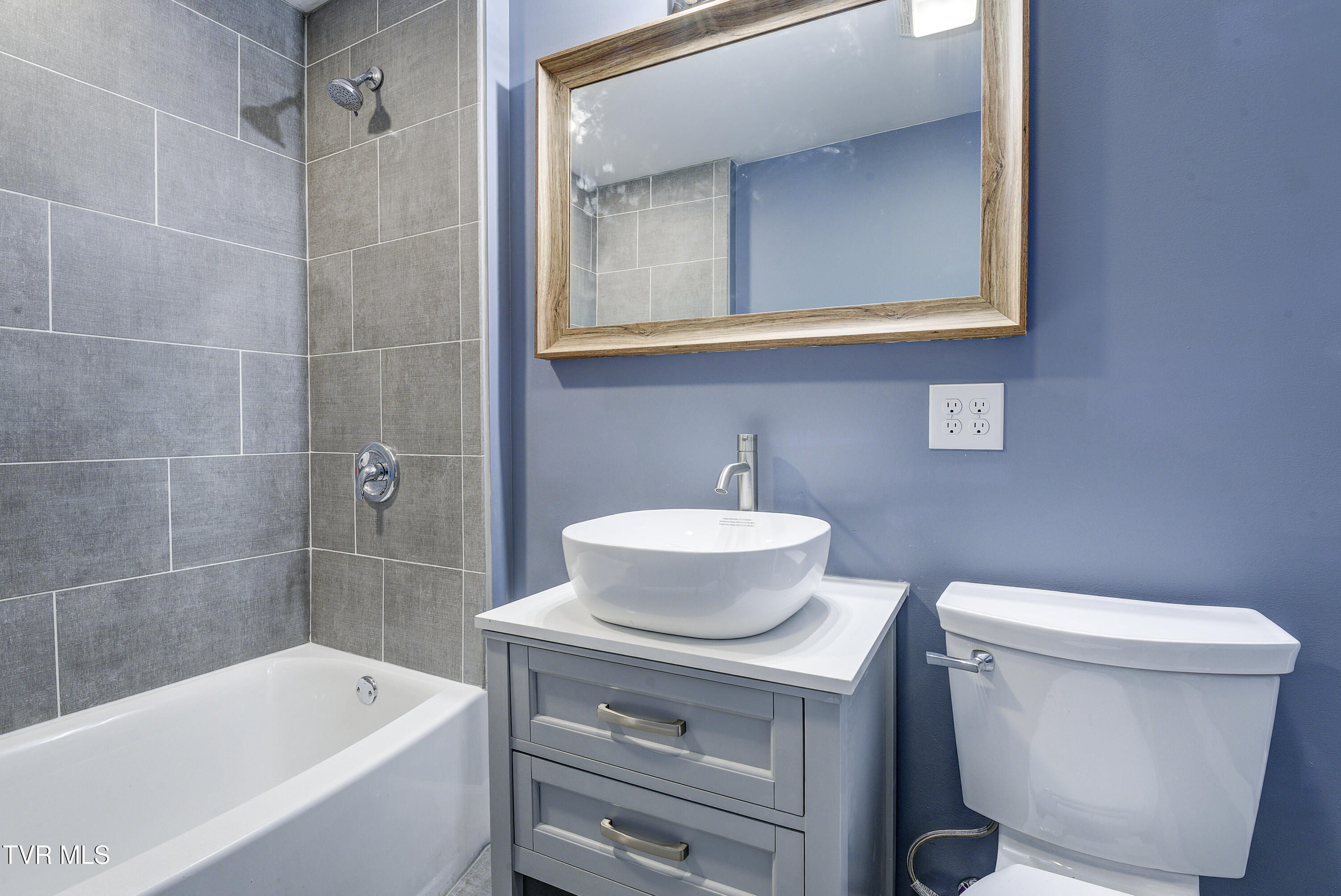 308 West 9th Avenue Property Photo 10
