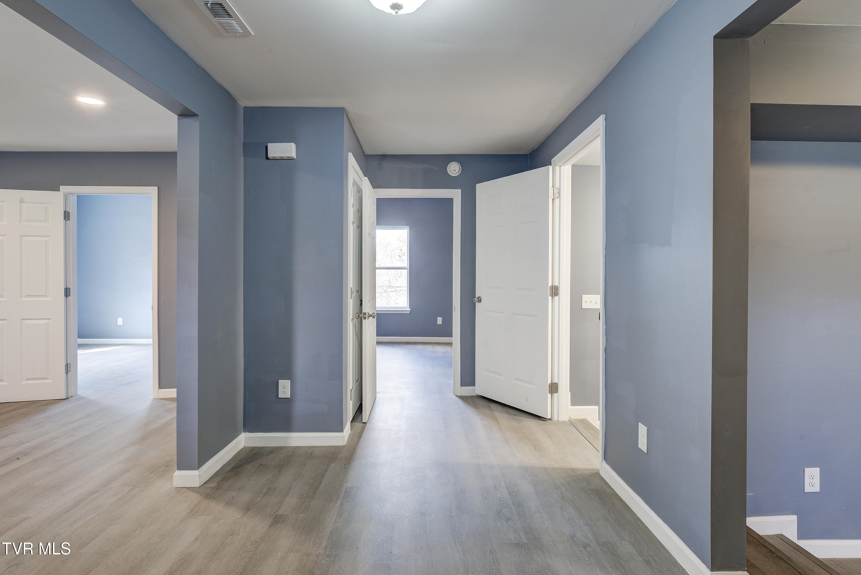 308 West 9th Avenue Property Photo 11