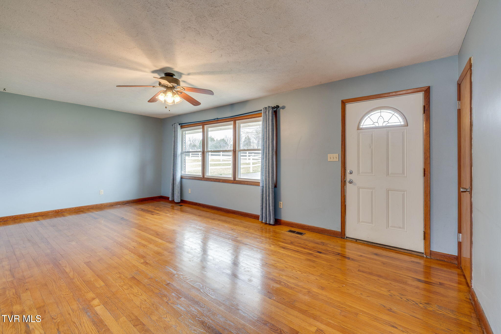 1134 Volunteer Street Street Property Photo 6