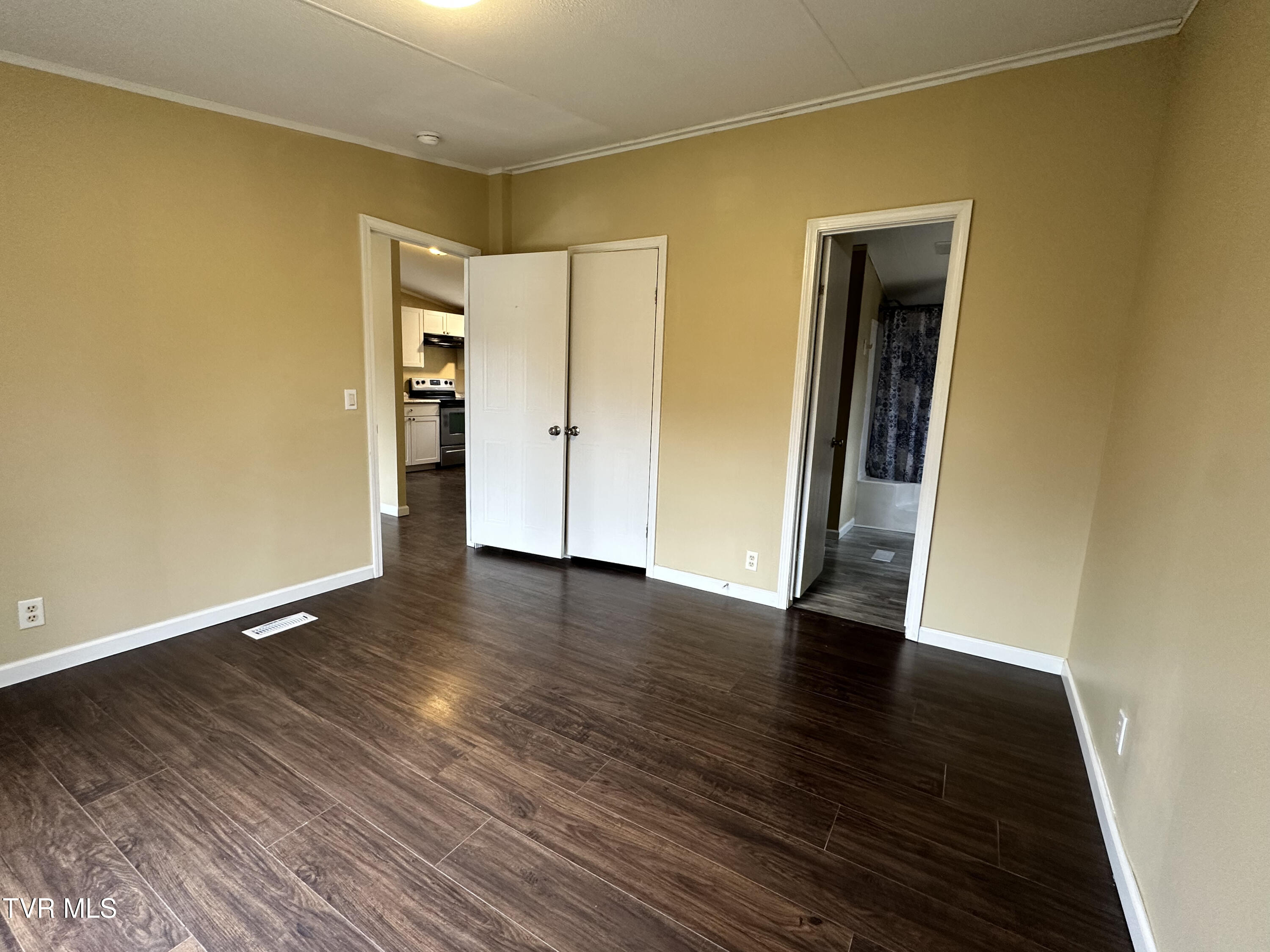 108 Cradic Drive Property Photo 5