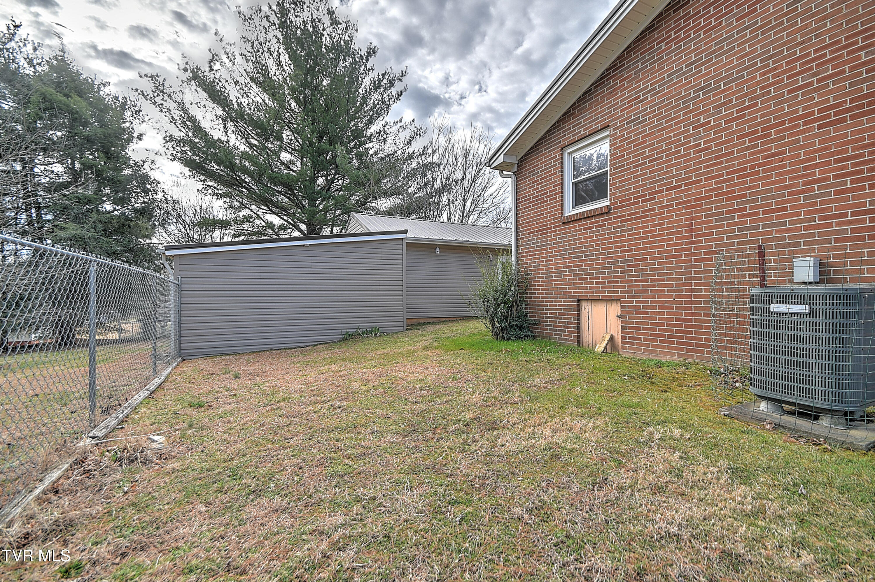 200 Brooks Street Property Photo 33