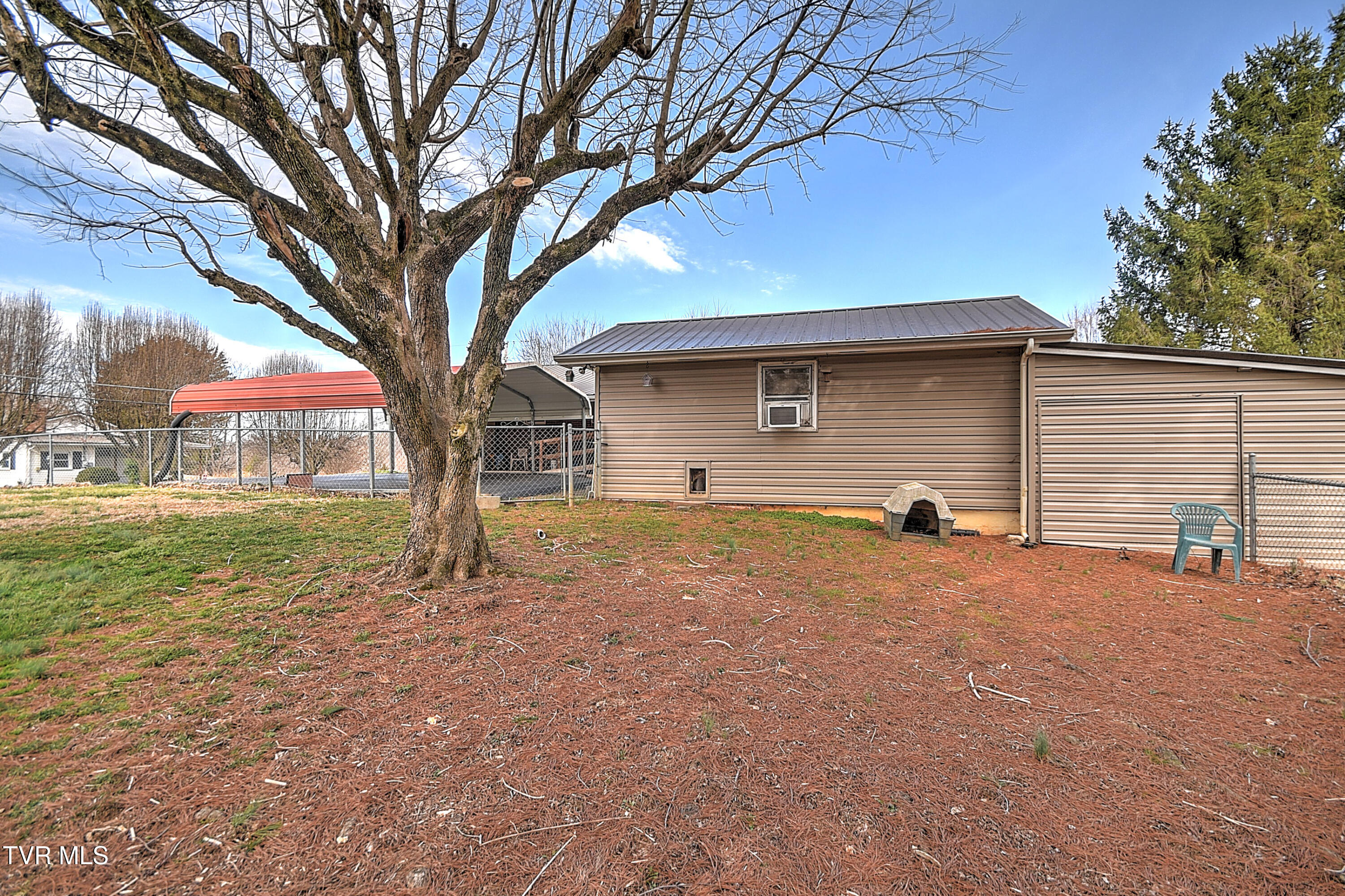 200 Brooks Street Property Photo 36