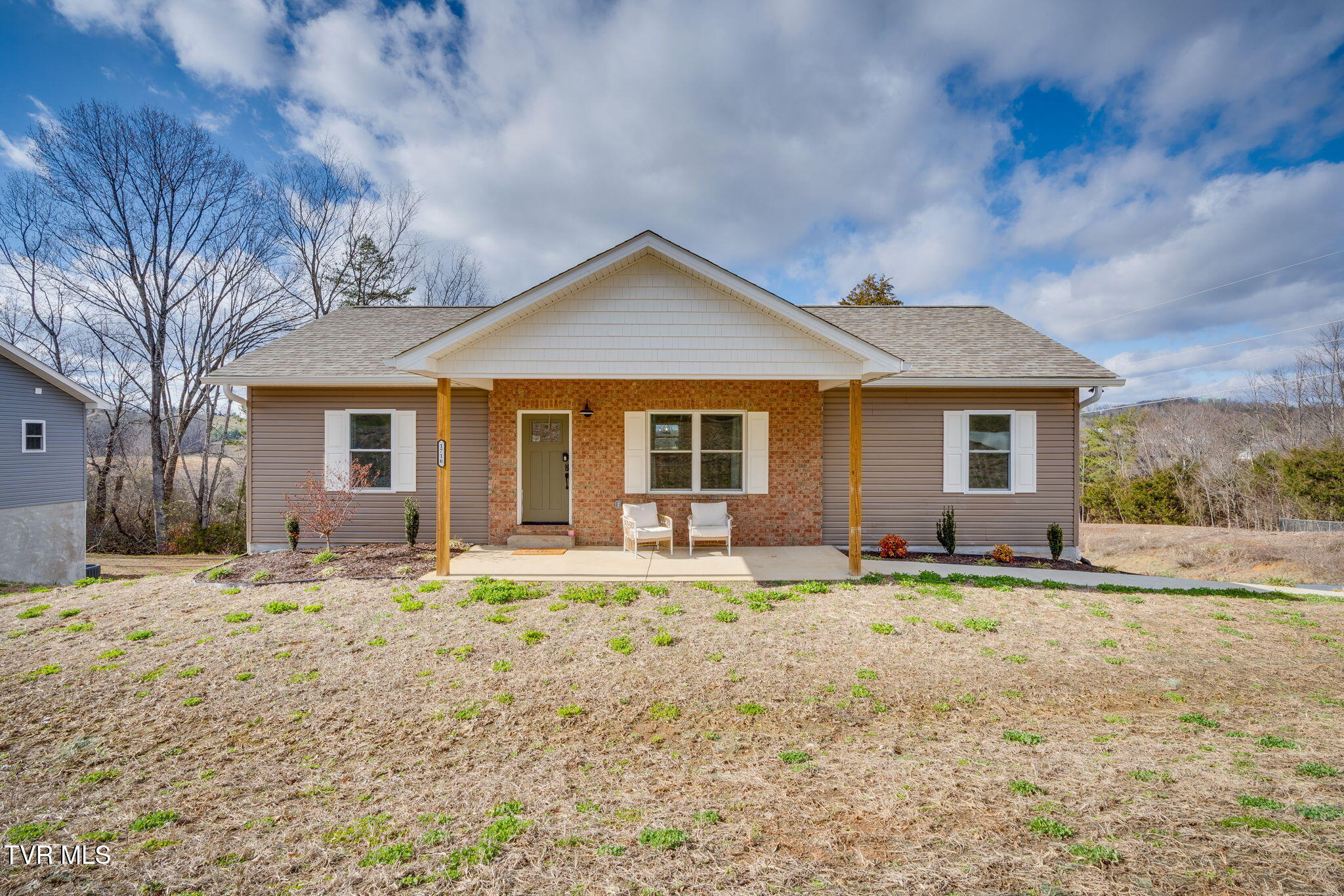 Windy Hills Real Estate Listings Main Image