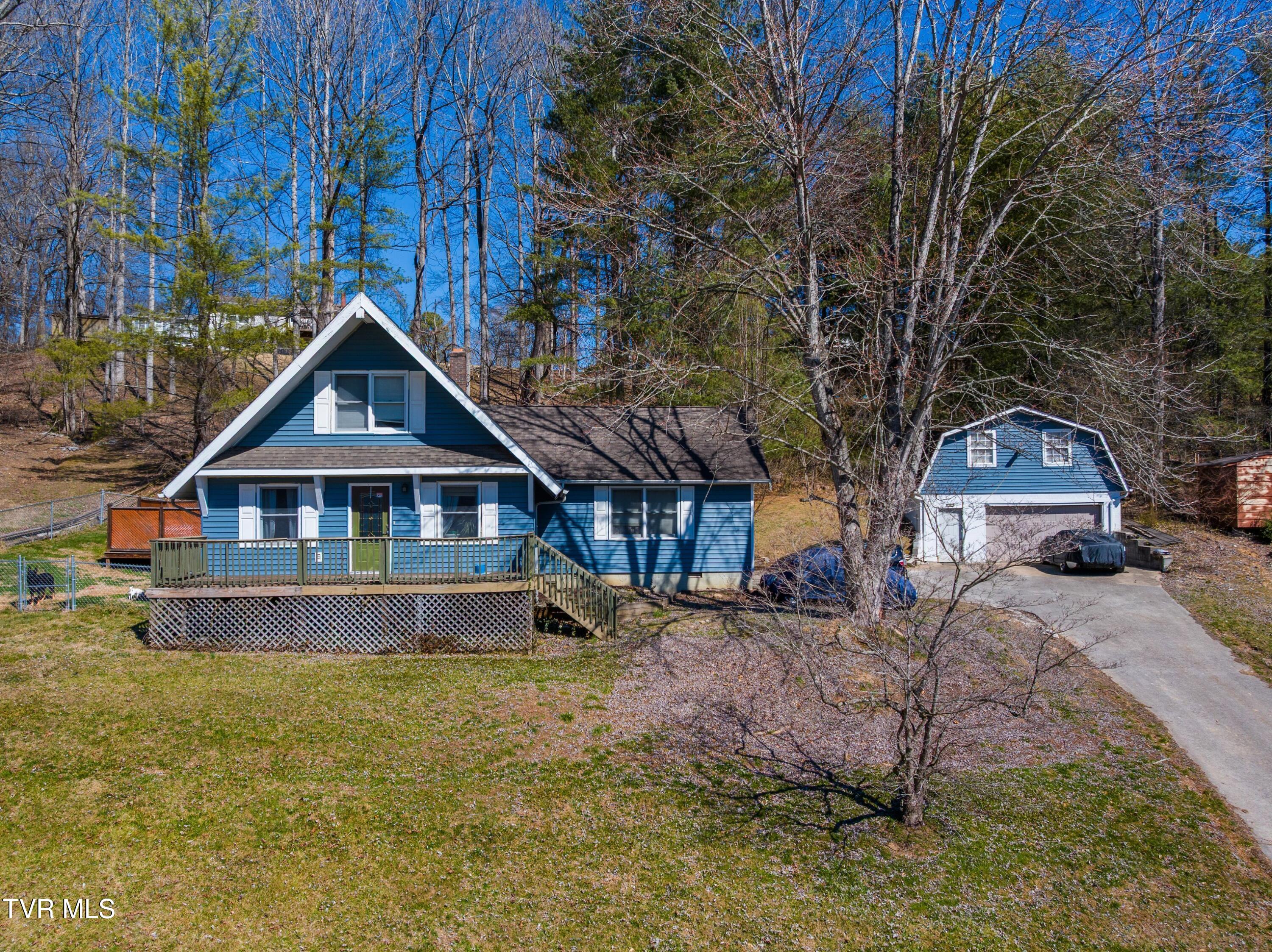483 Presidential Boulevard Property Photo 1