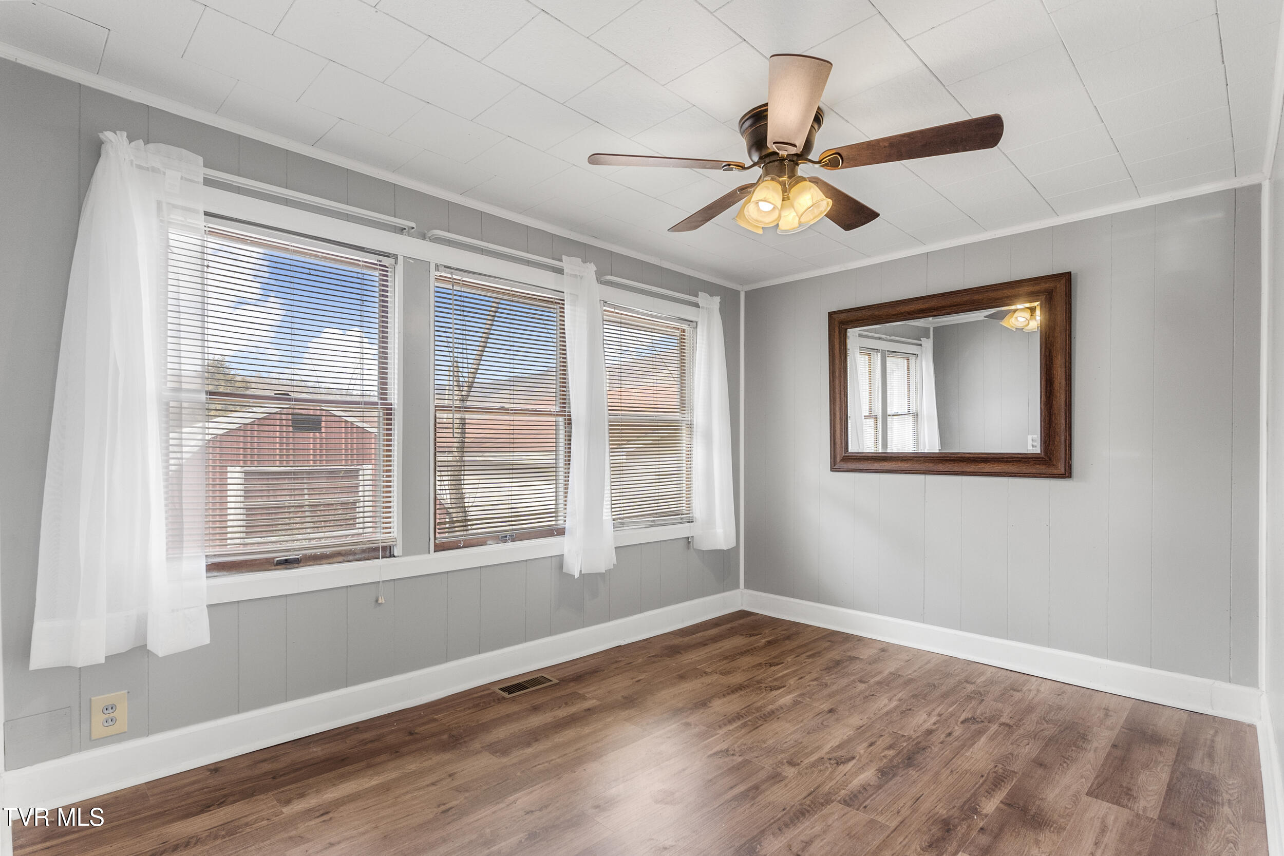 409 West Wood Avenue Property Photo 18