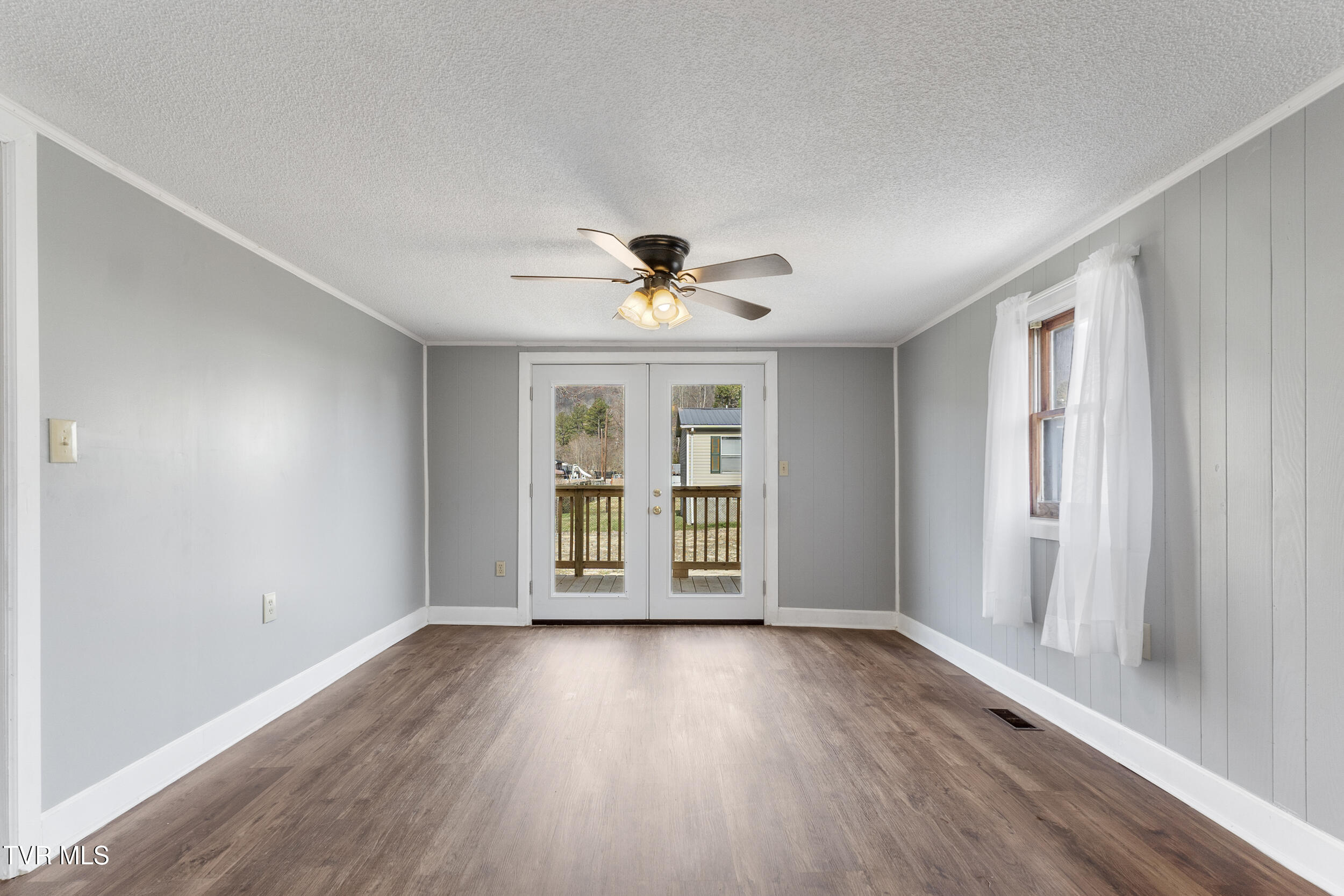 409 West Wood Avenue Property Photo 21