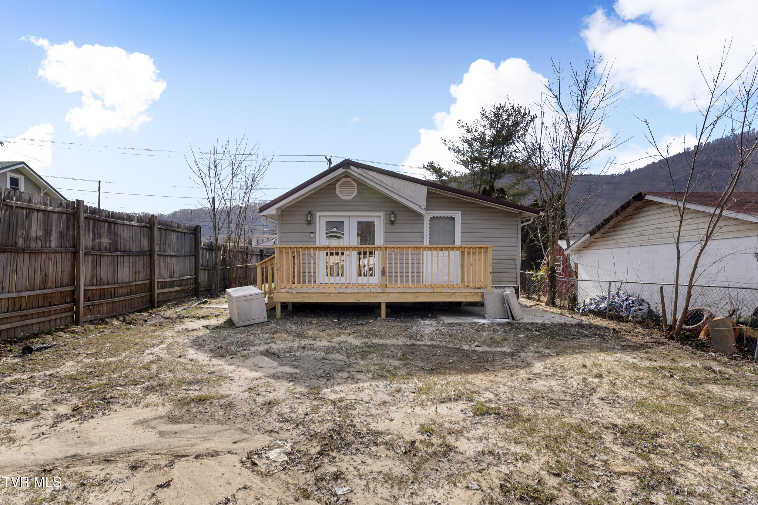 409 West Wood Avenue Property Photo 26