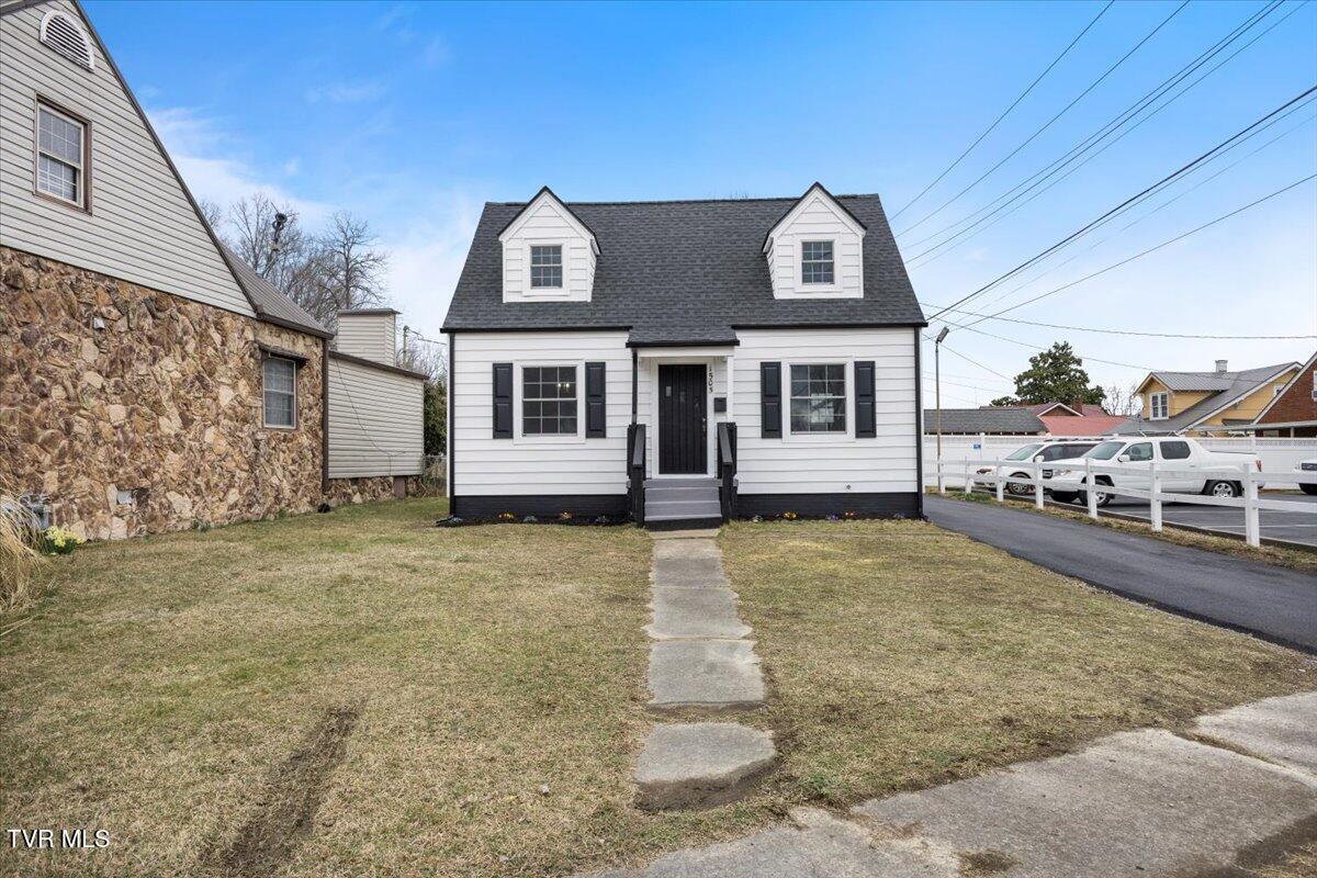 1505 Lamont Street Property Photo