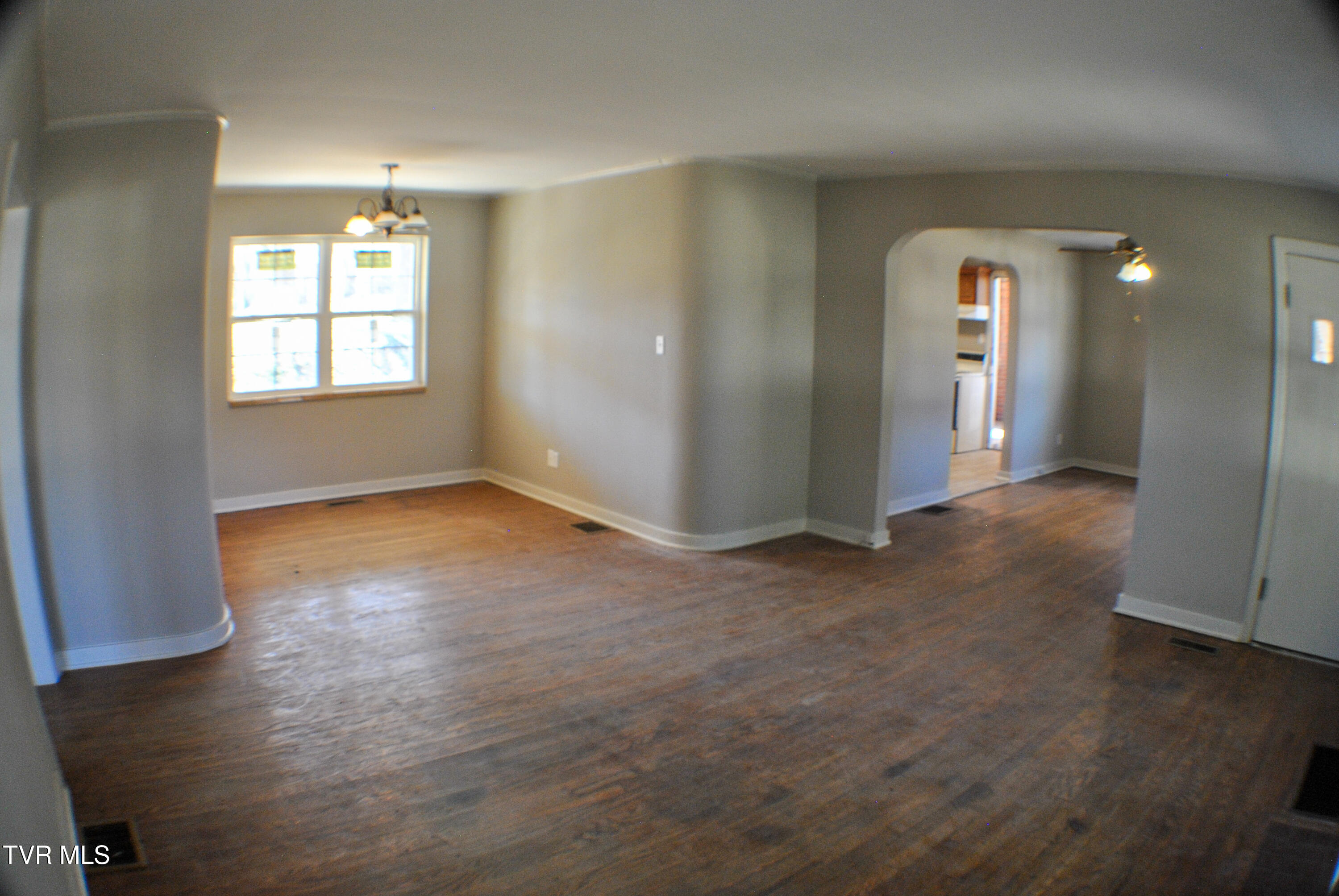 804 East Maple Street Property Photo 17