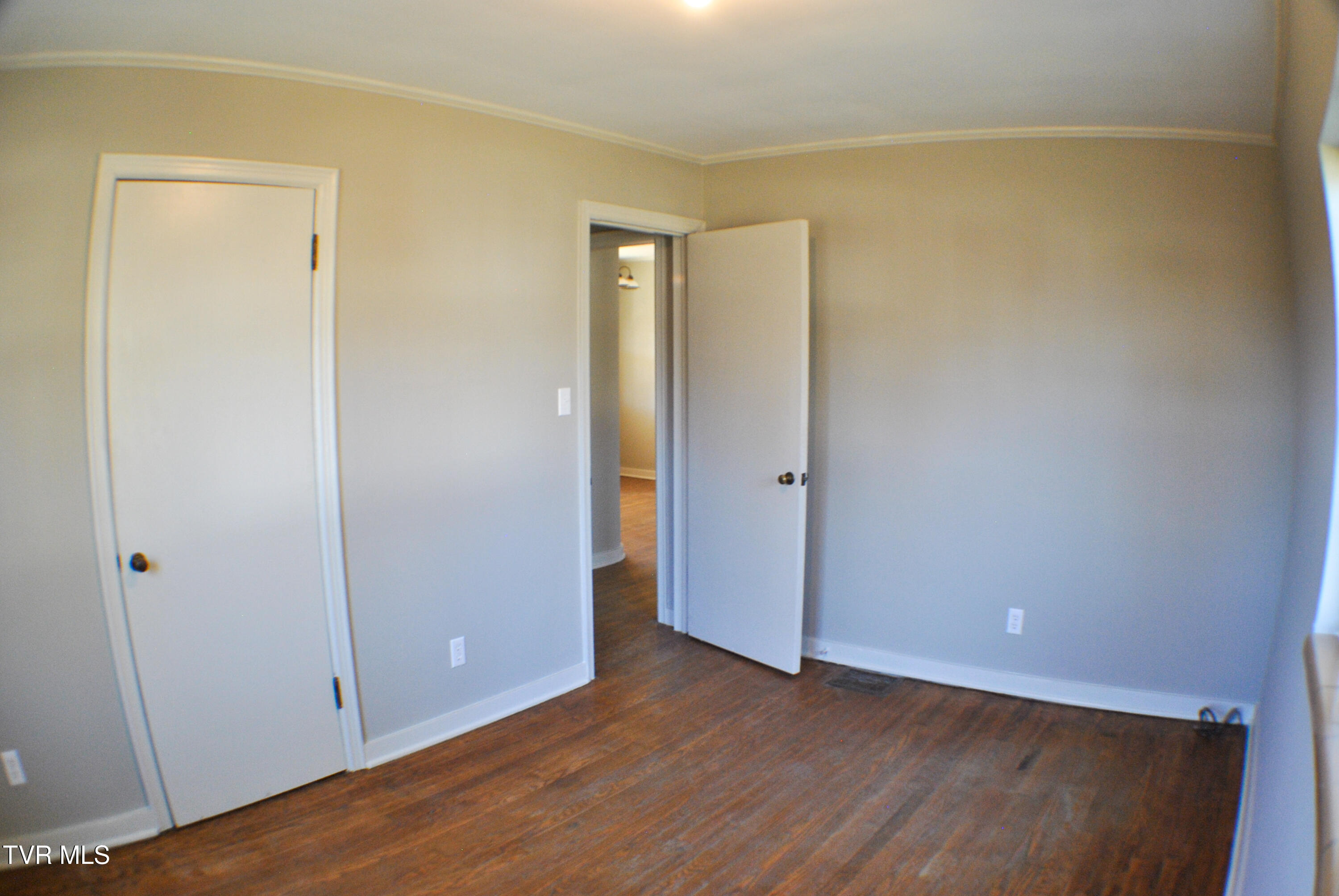 804 East Maple Street Property Photo 21
