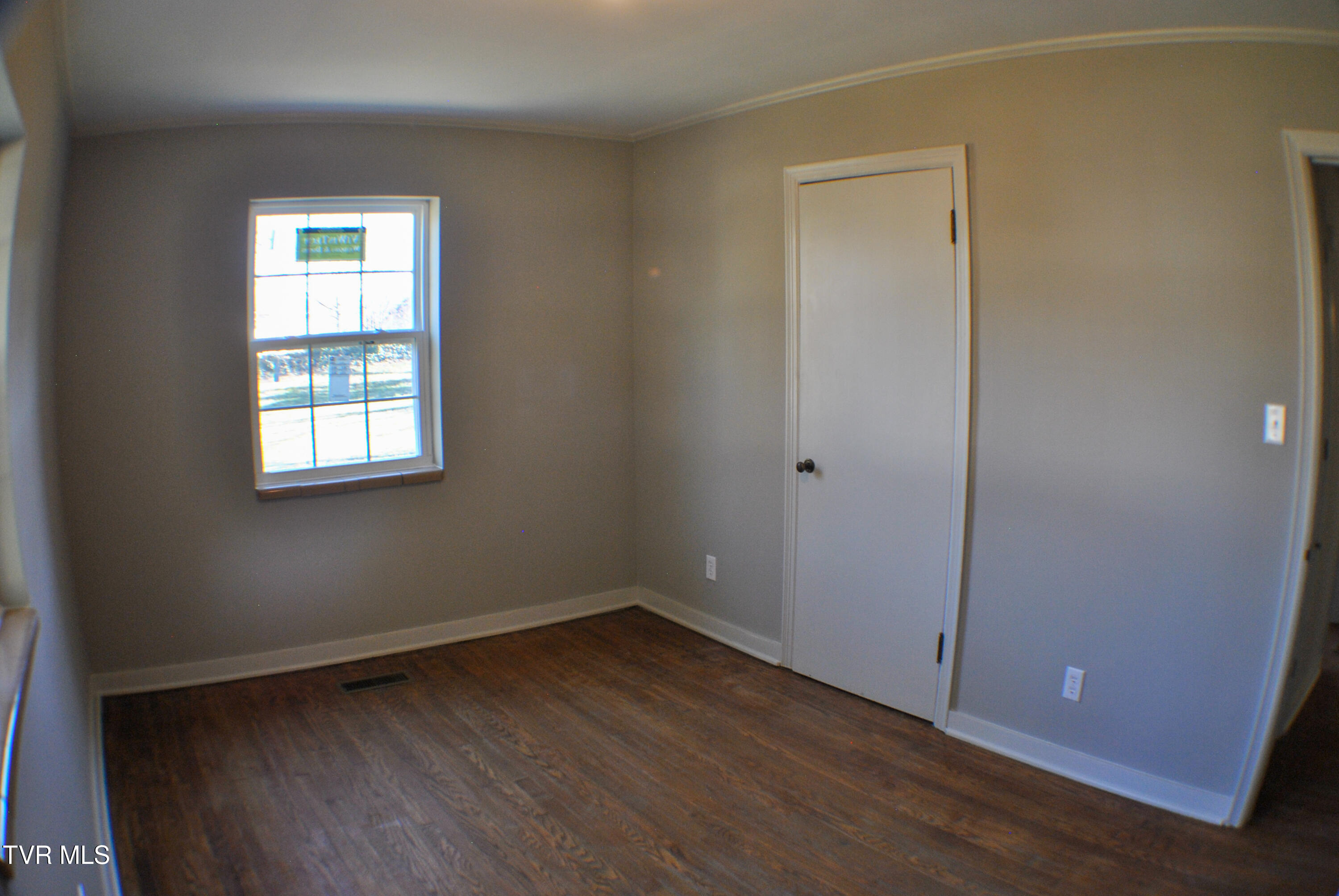 804 East Maple Street Property Photo 22
