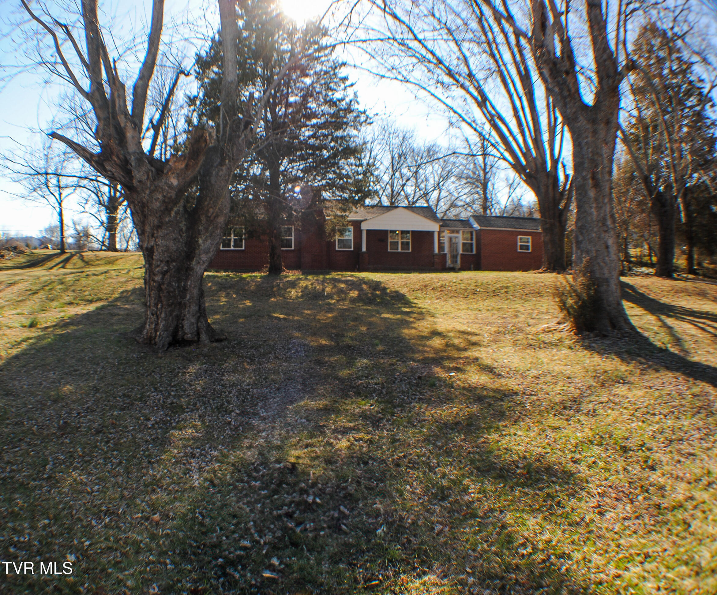 804 East Maple Street Property Photo 26