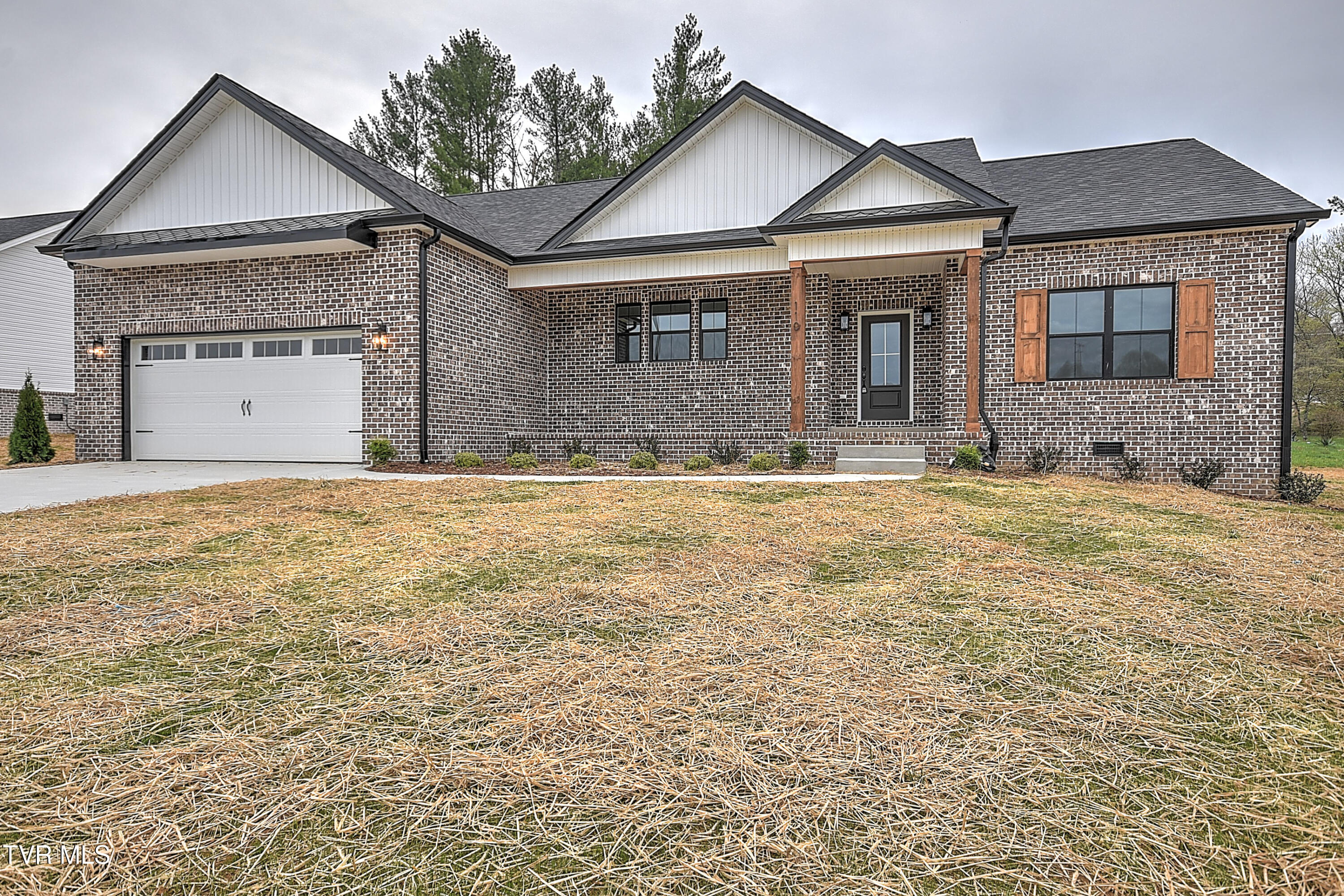 110 Thomson Meadow Lane Property Photo 3