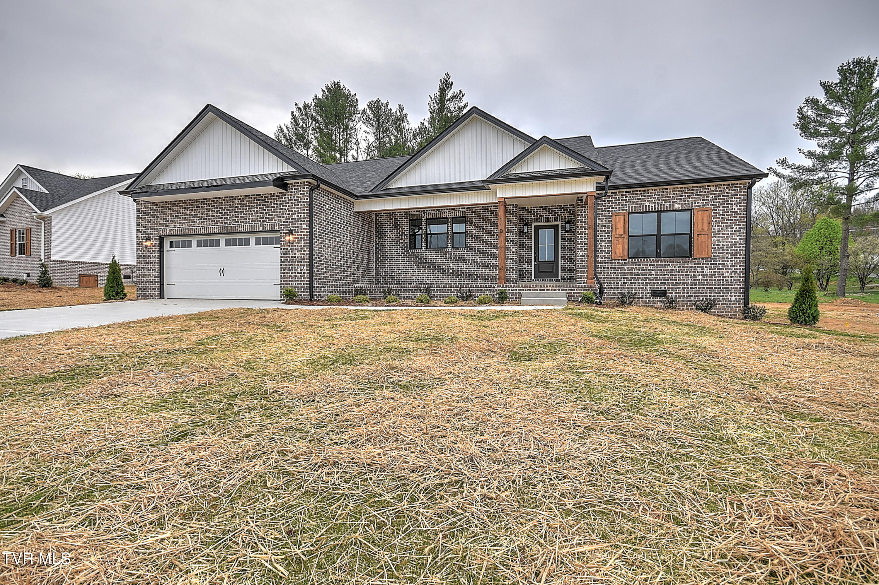 110 Thomson Meadow Lane Property Photo 4
