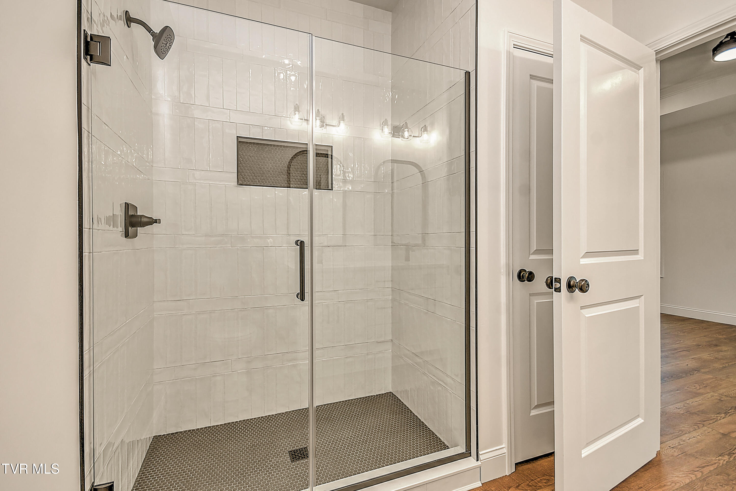 110 Thomson Meadow Lane Property Photo 41